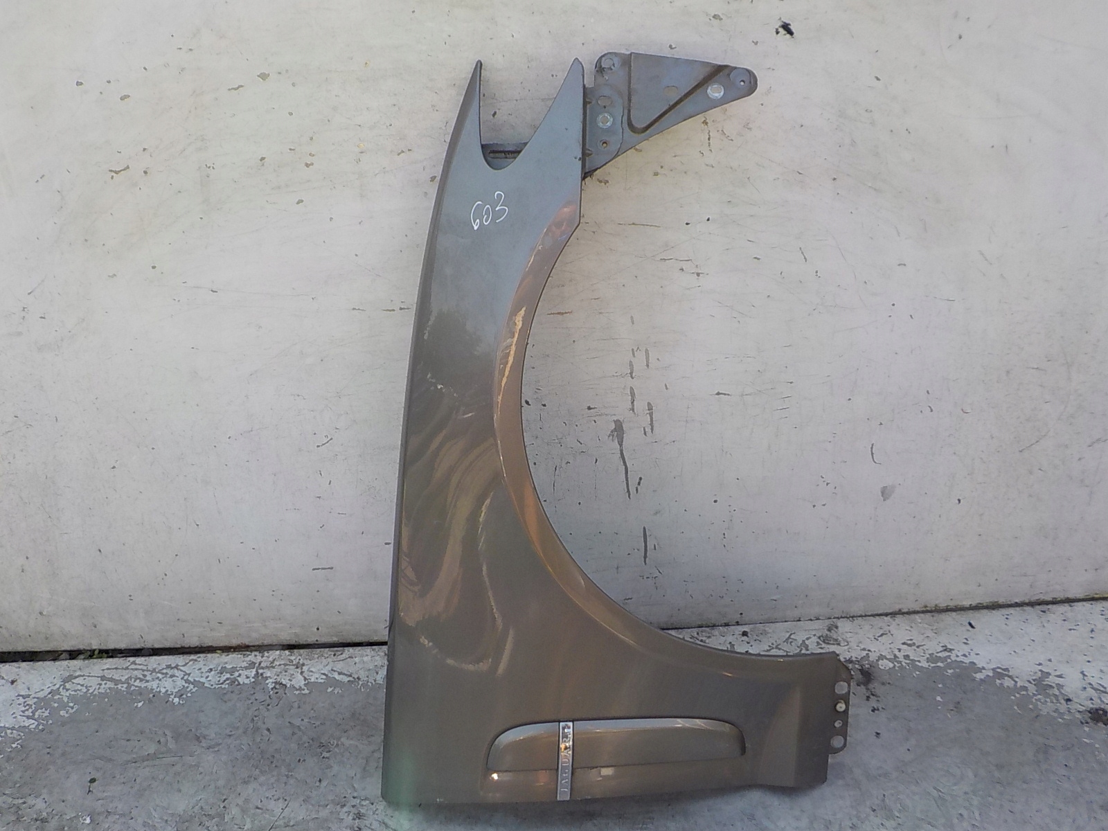 603 JAGUAR XF X250 fender right front front