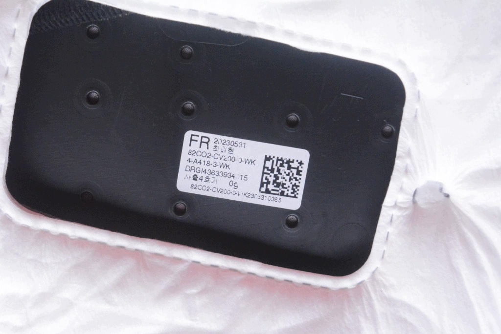 boot upholstery right front 82SU4-CV000-1-WK KIA EV6 GT 21-24