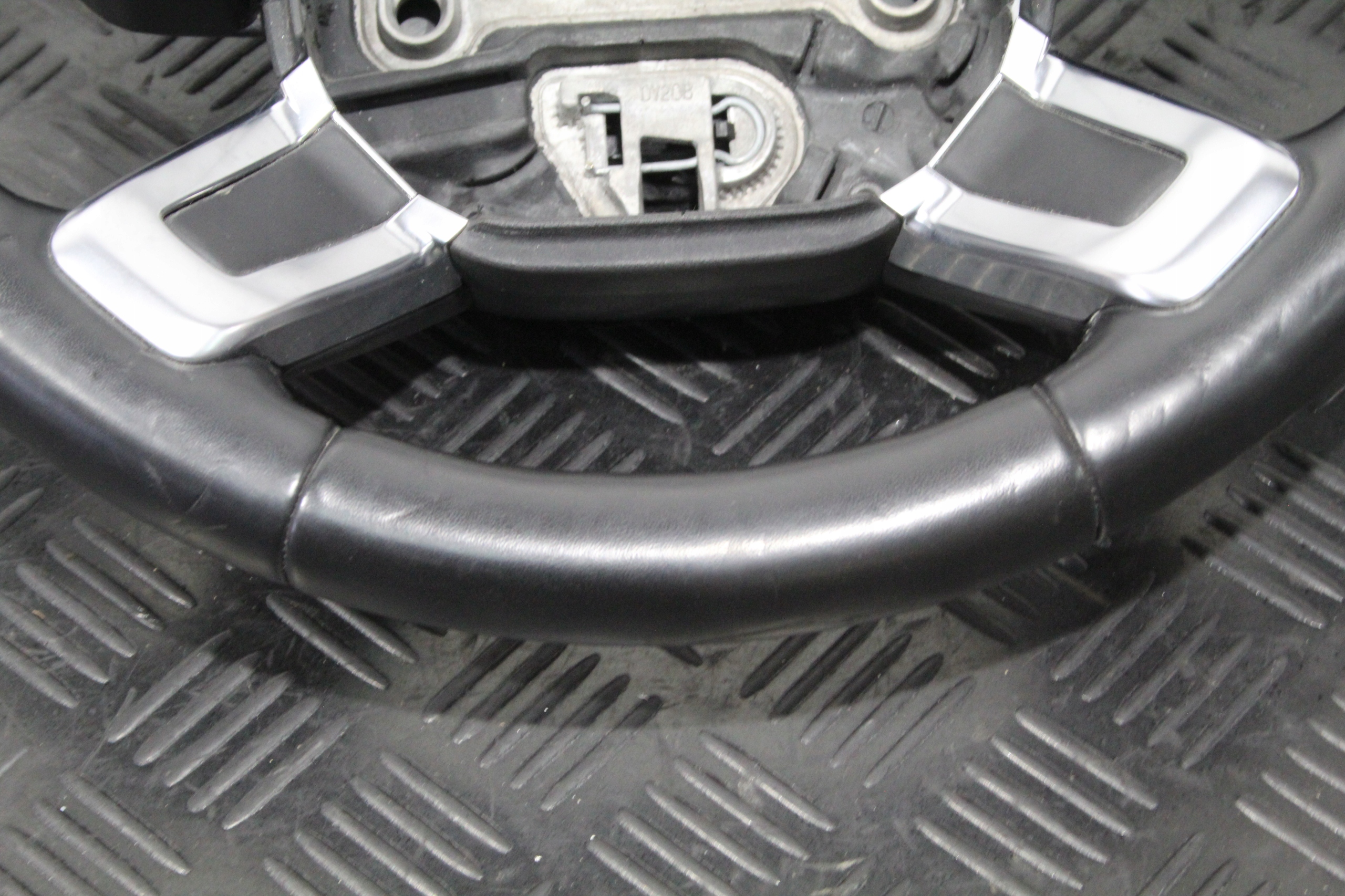 LENKRAD MULTIFUNKCJA LAND ROVER DISCOVERY V 5 L462