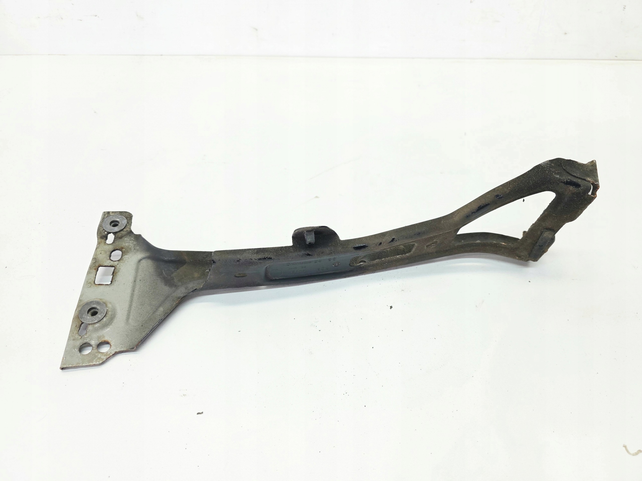 console holder of a fender left front AUDI A4 B9 8W0821135C