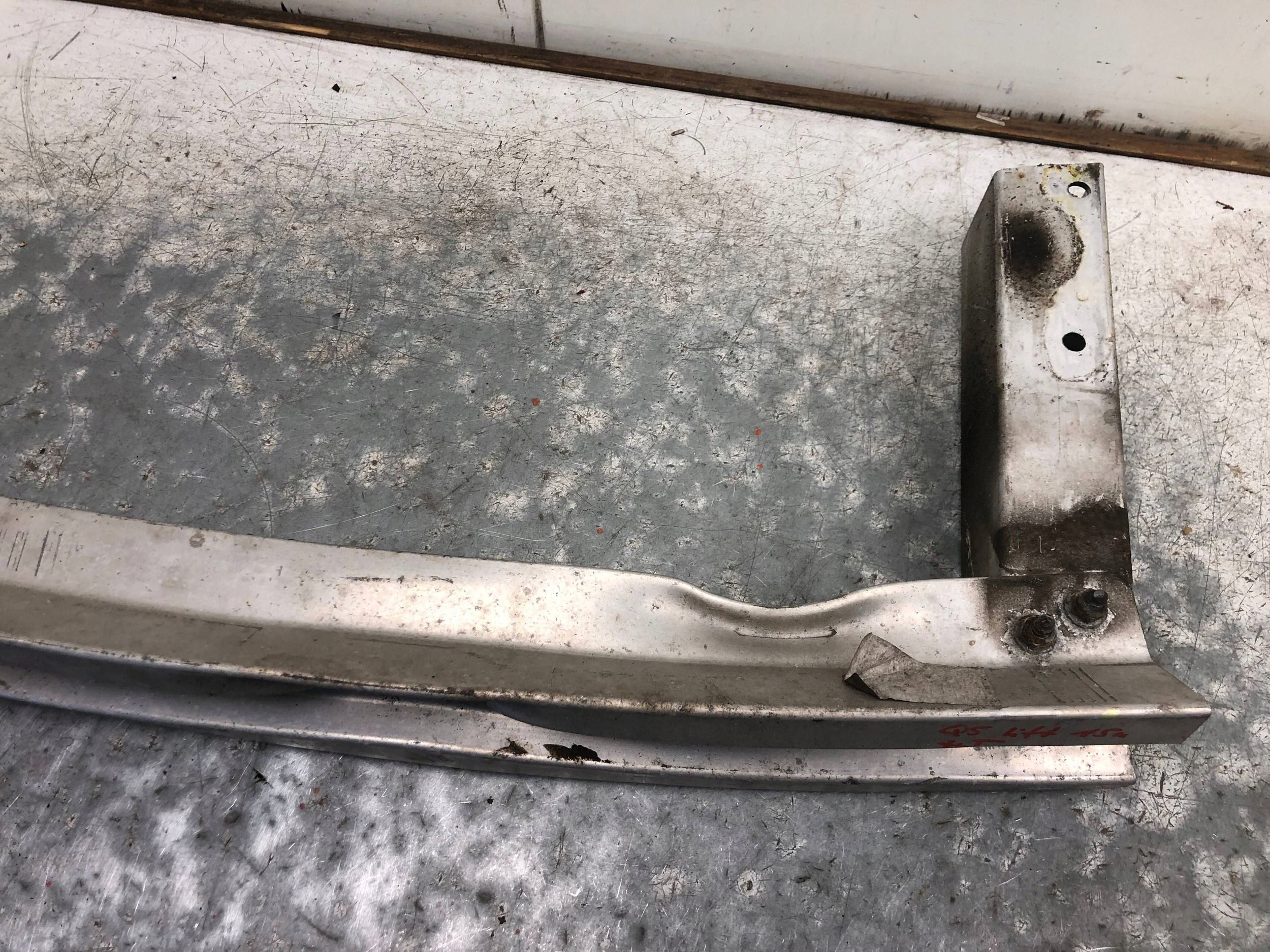 bumper support rear part AUDI Q5 LIFT 8R0807313C