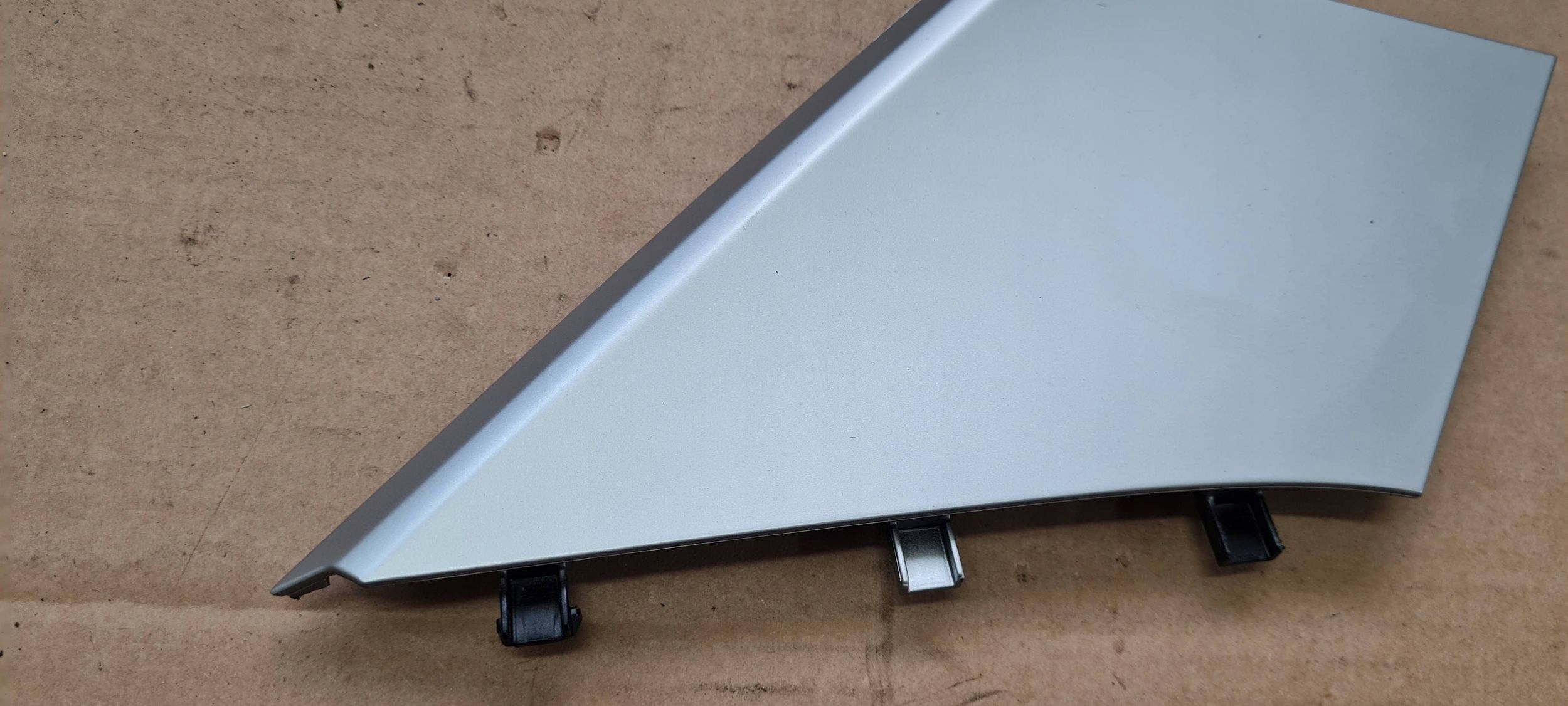 Q3 83A DEKOR cover cap door left left front 4T4 83A035423