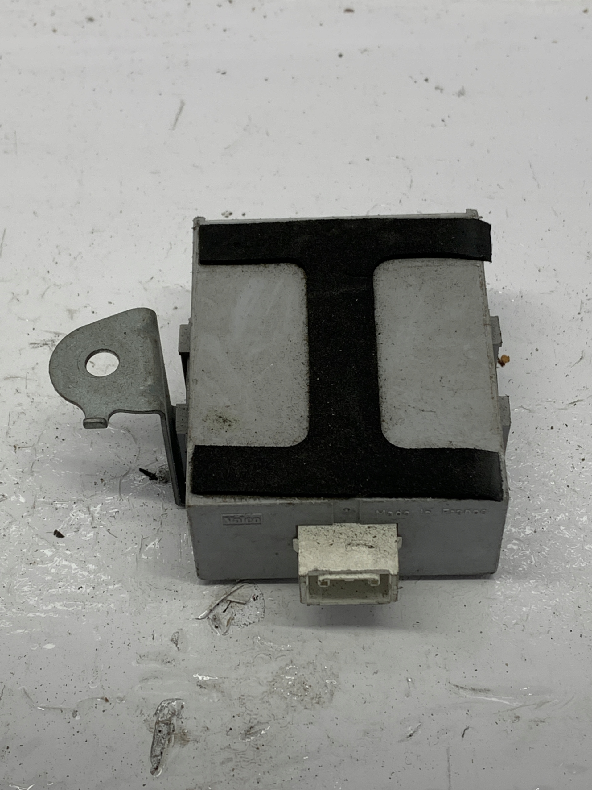module control unit of a lock central 89741-02050 TOYOTA