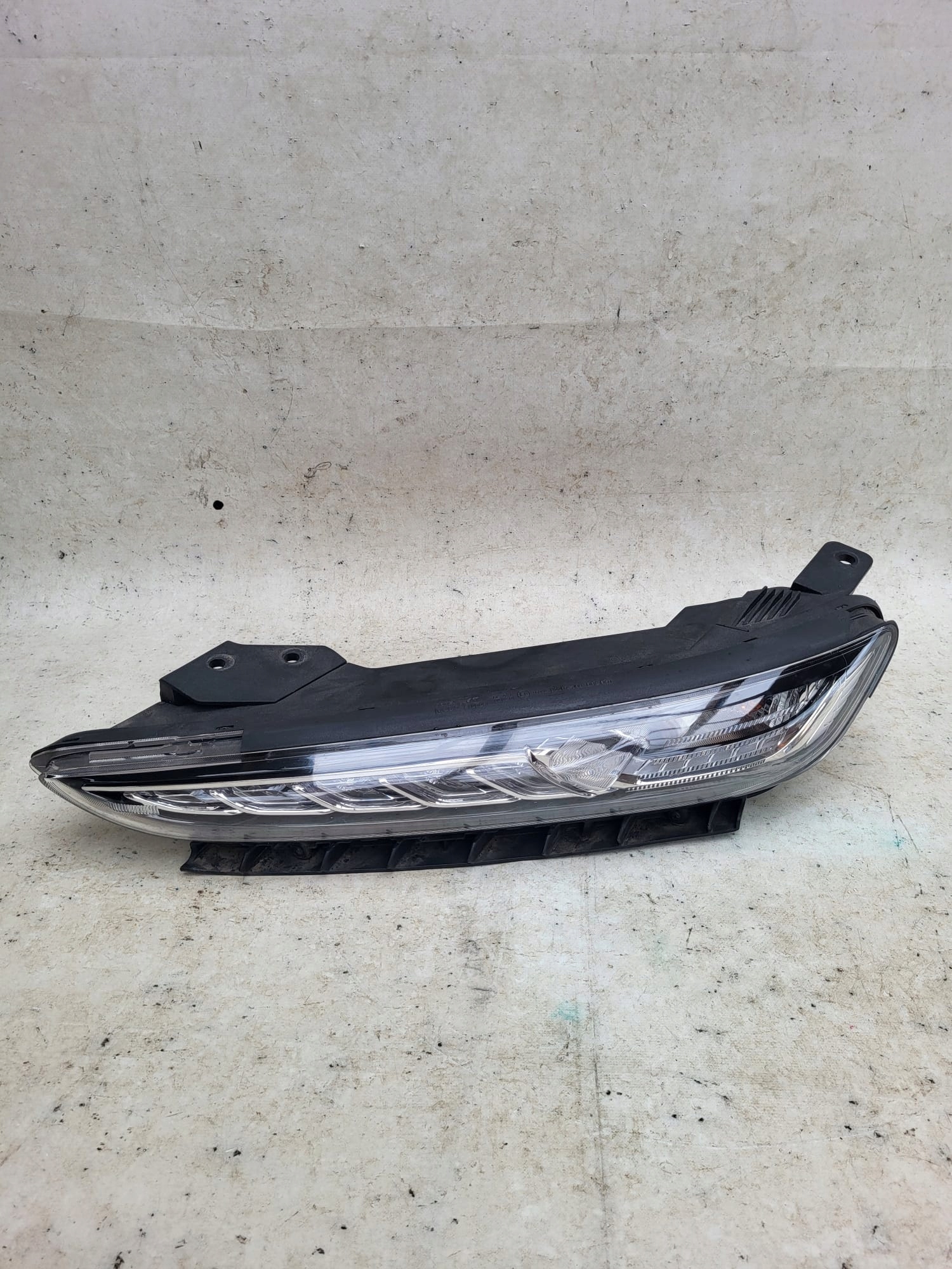 HYUNDAI KONA and 17-20 light left front front LED DRL 92207-J90