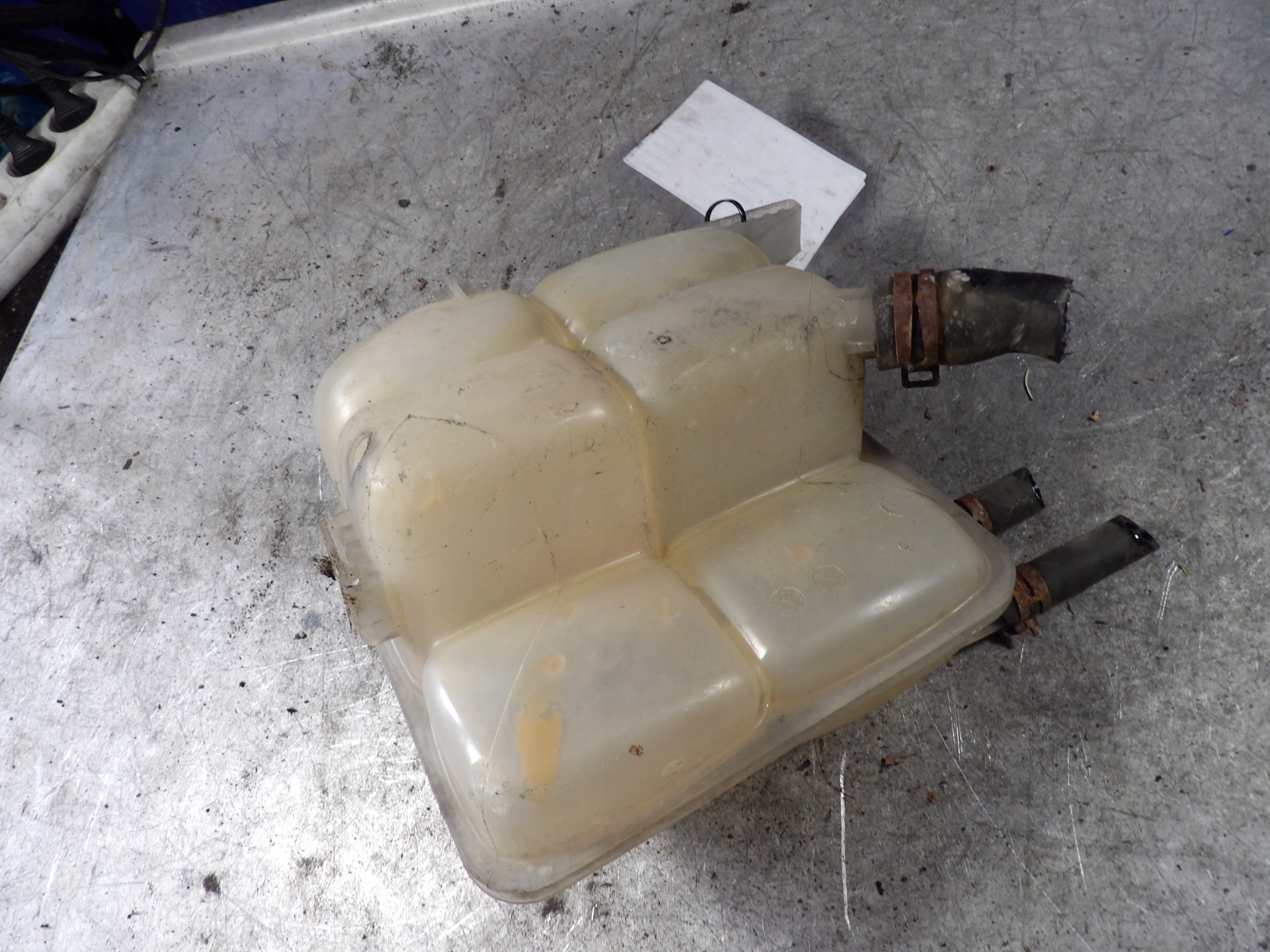 Ford Focus MK2 Scheibenwaschbehälter 1,6B