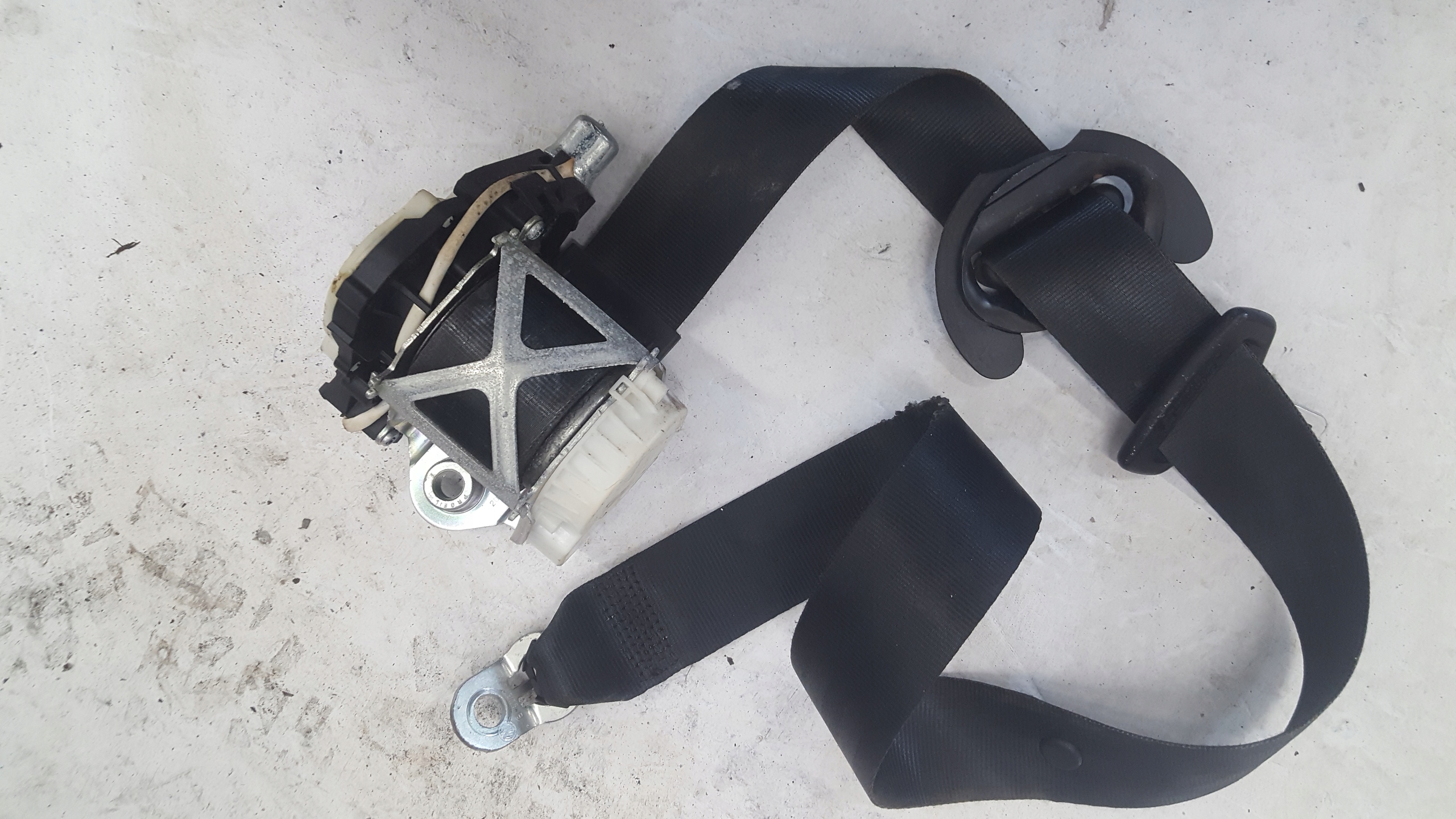 dashboard instrument panel VOLKSWAGEN PASSAT B6 ZSB3C1857003