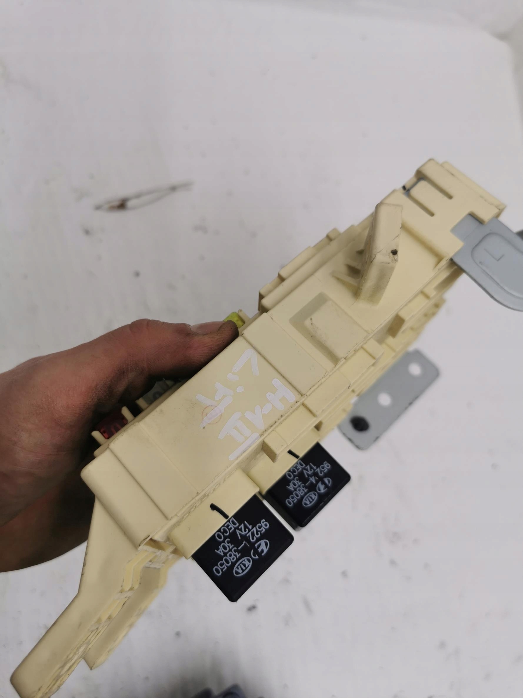 compartment BSI HYUNDAI H-1 II LIFT 91950-4H185