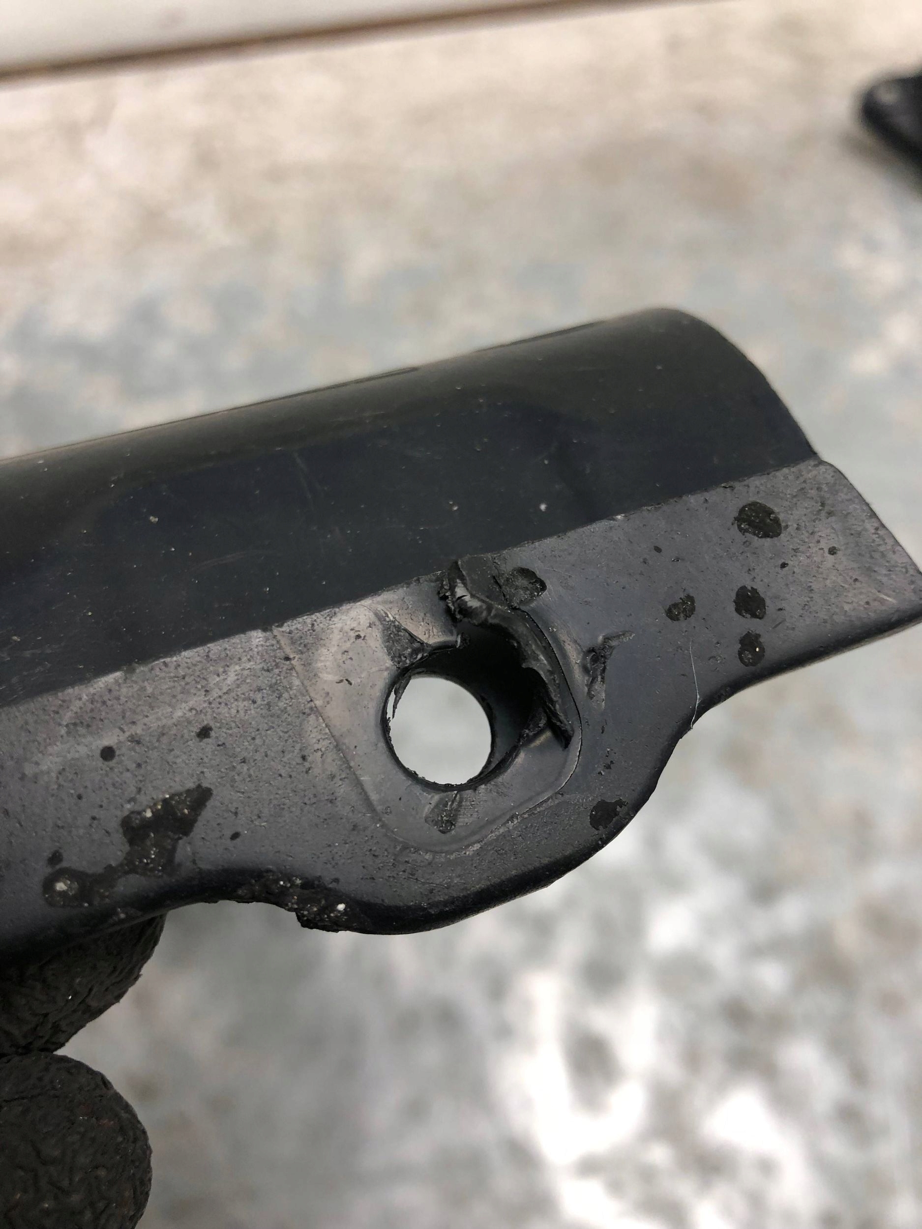 bumper bracket left rear part BMW E60 7178185