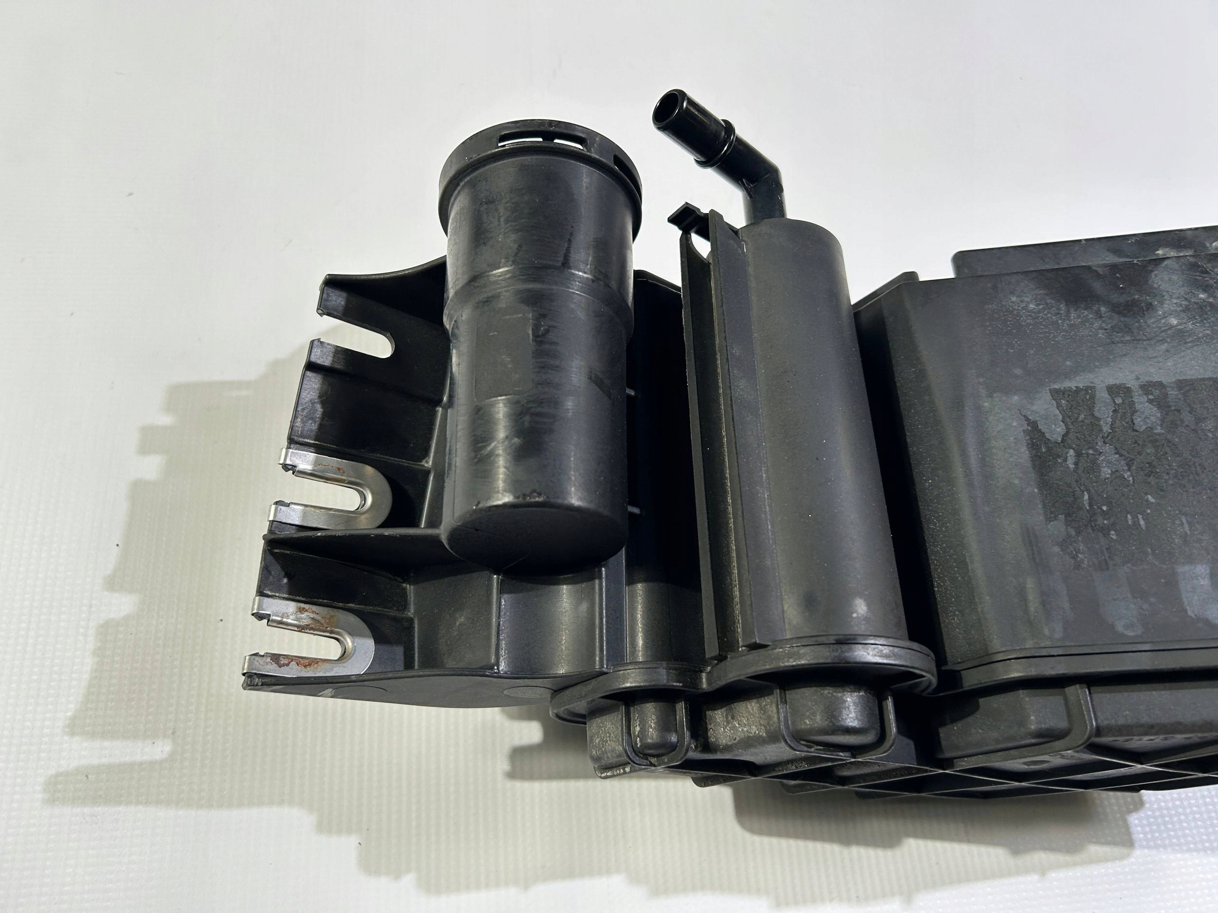 karbonski filter oparow goriva evap Maserati Ghibli 3.0 M157 2013
