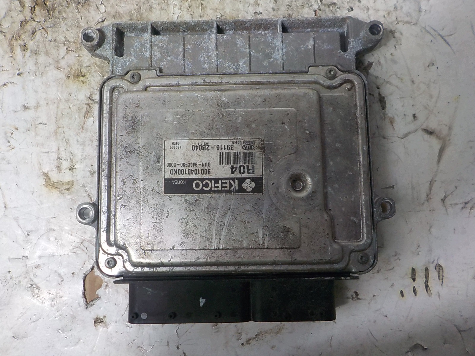 KIA CARENS II computer control unit 9001040100KD 39116-2B040