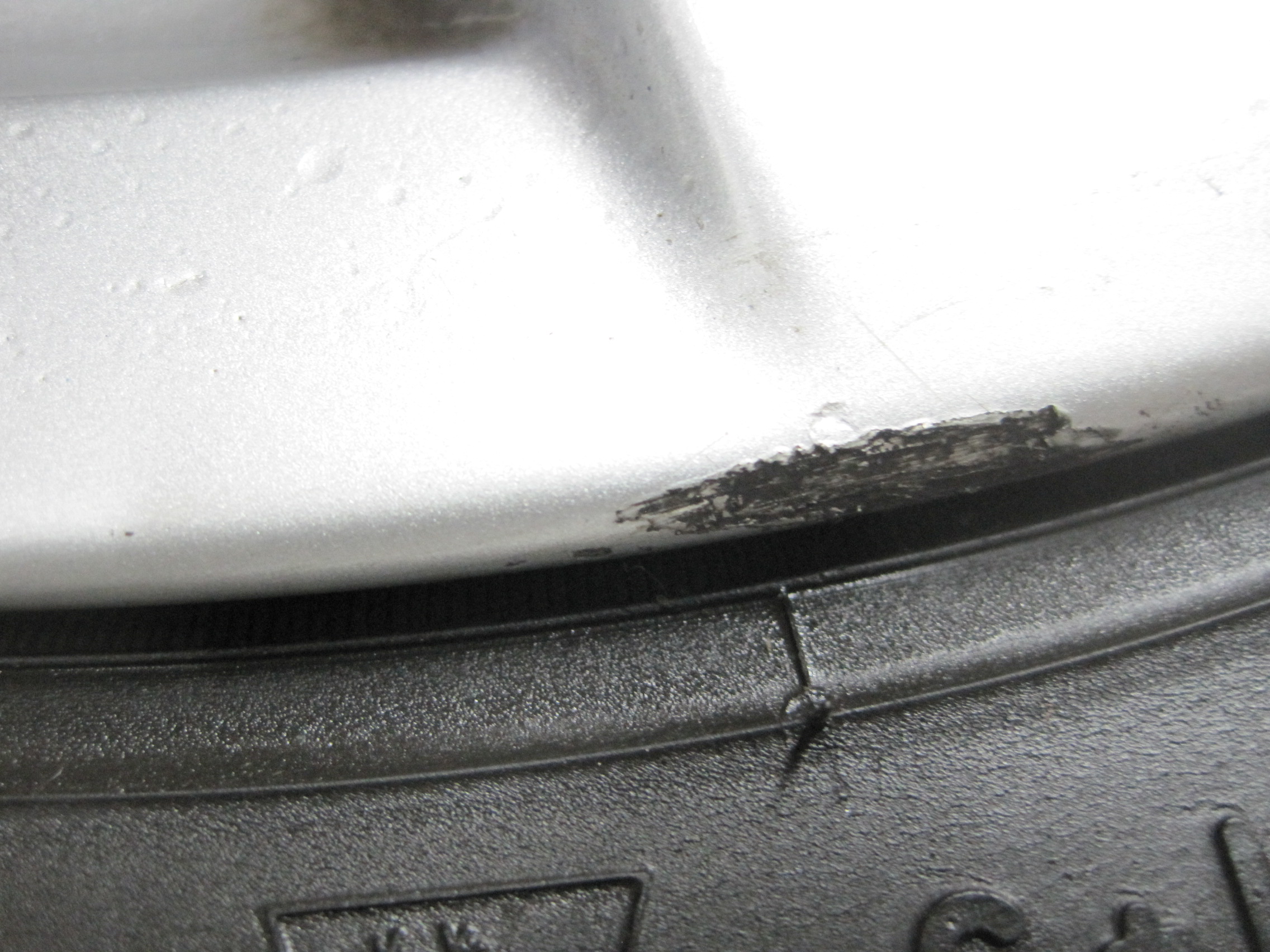 wheels discs tyres AUDI A3 8V0 R16 M+S 3MM