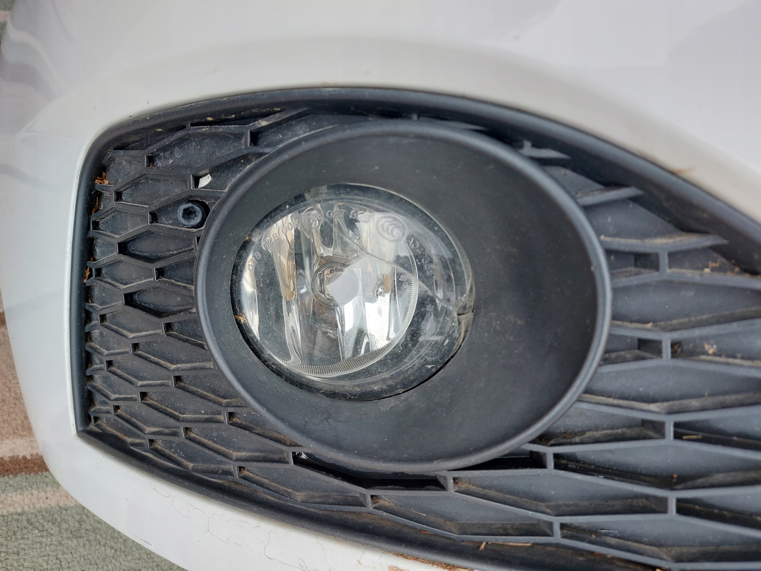 bumper front SEAT IBIZA IV 6J BIALY