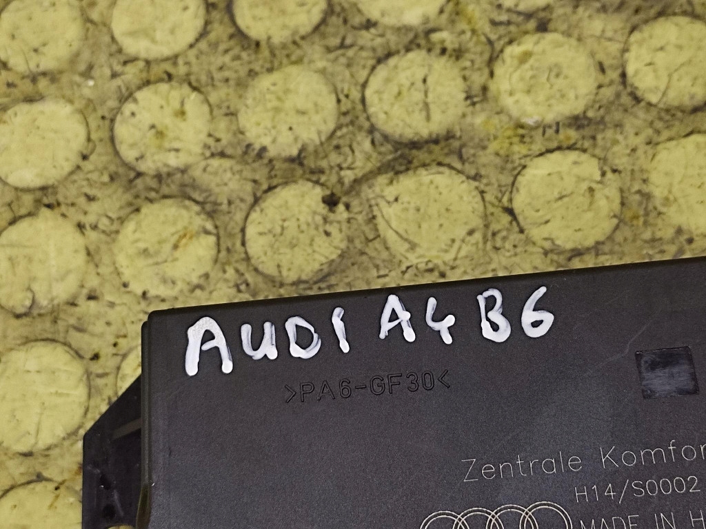 AUDI A4 B6 Unité commande confort 8E0959433AP
