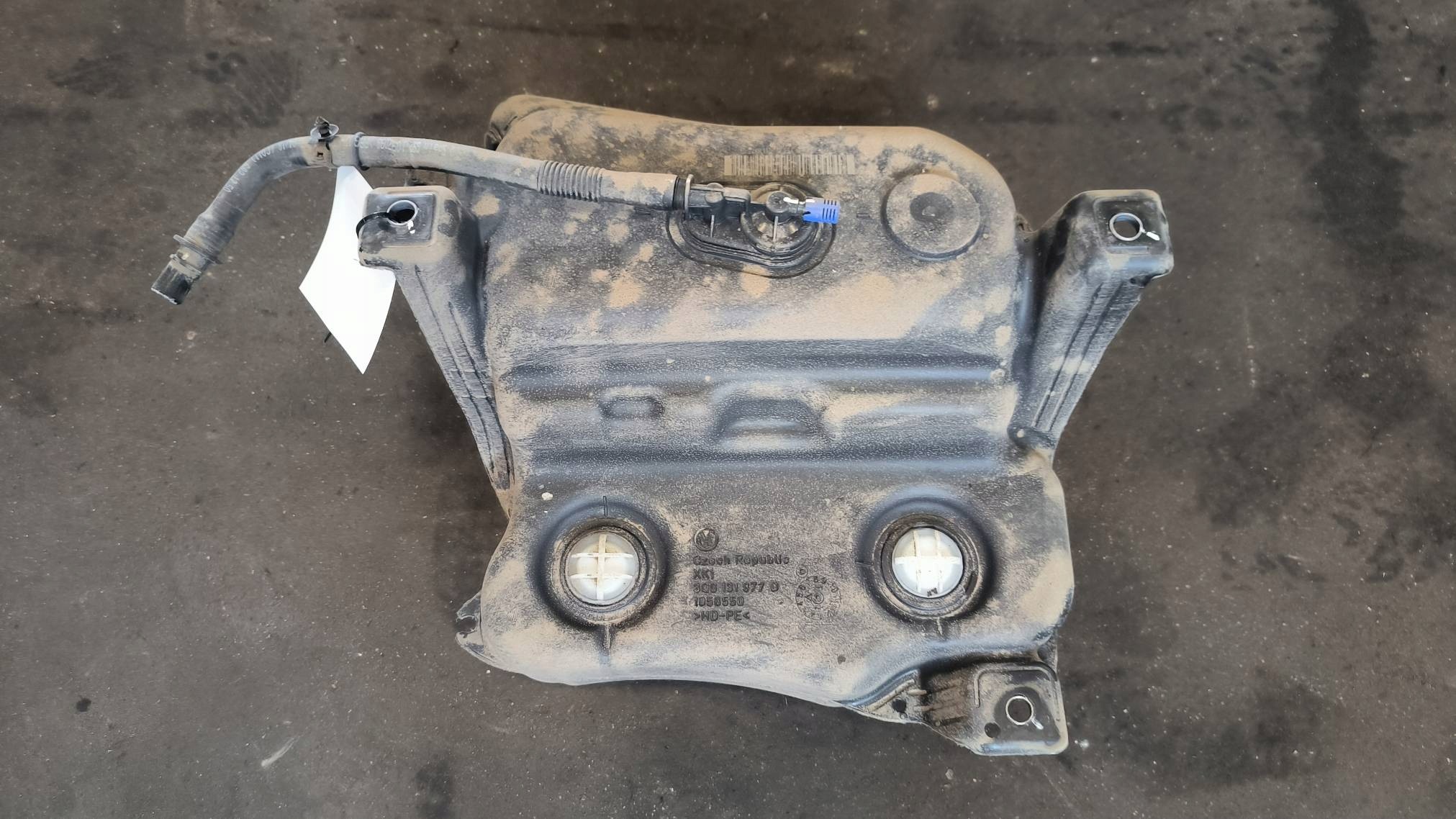 Behälter ADBLUE 3Q0131877D SKODA SUPERB III