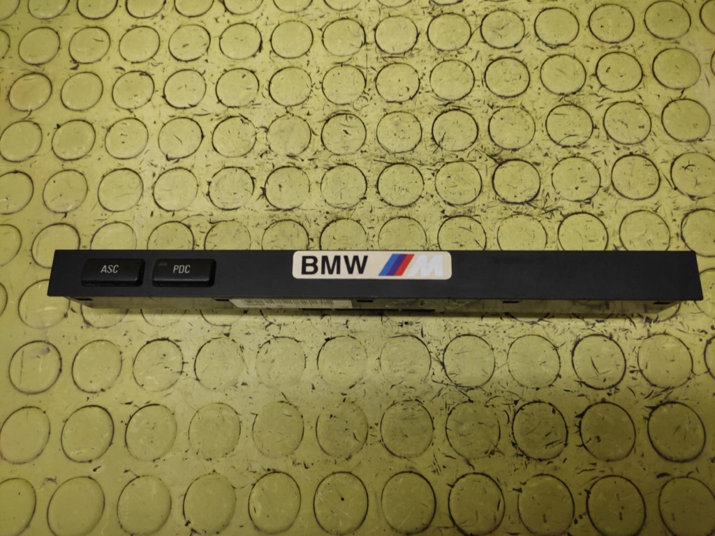 BMW E39 PANEL Bouton PDC 61318373708