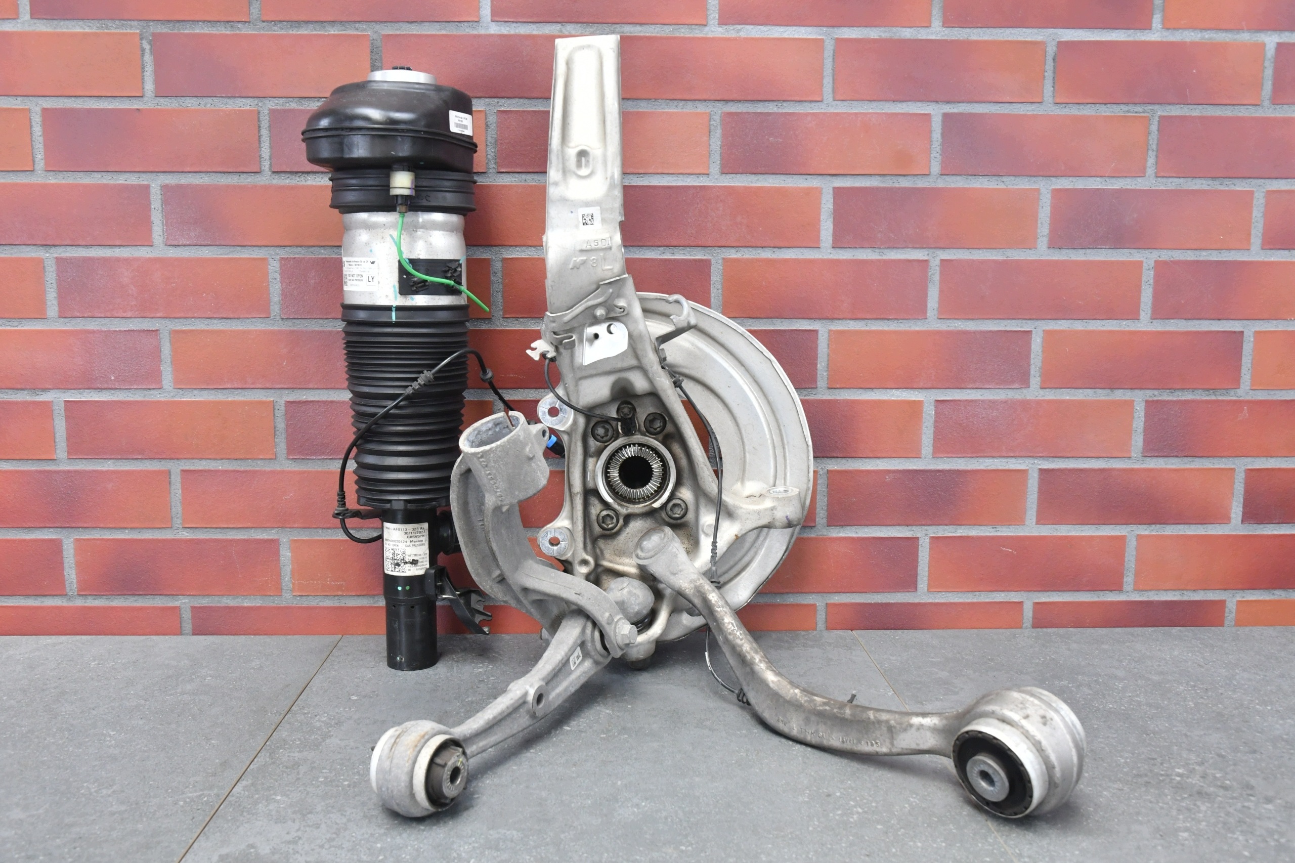 swing left front front shock absorber left front BMW X5 G05 18652km