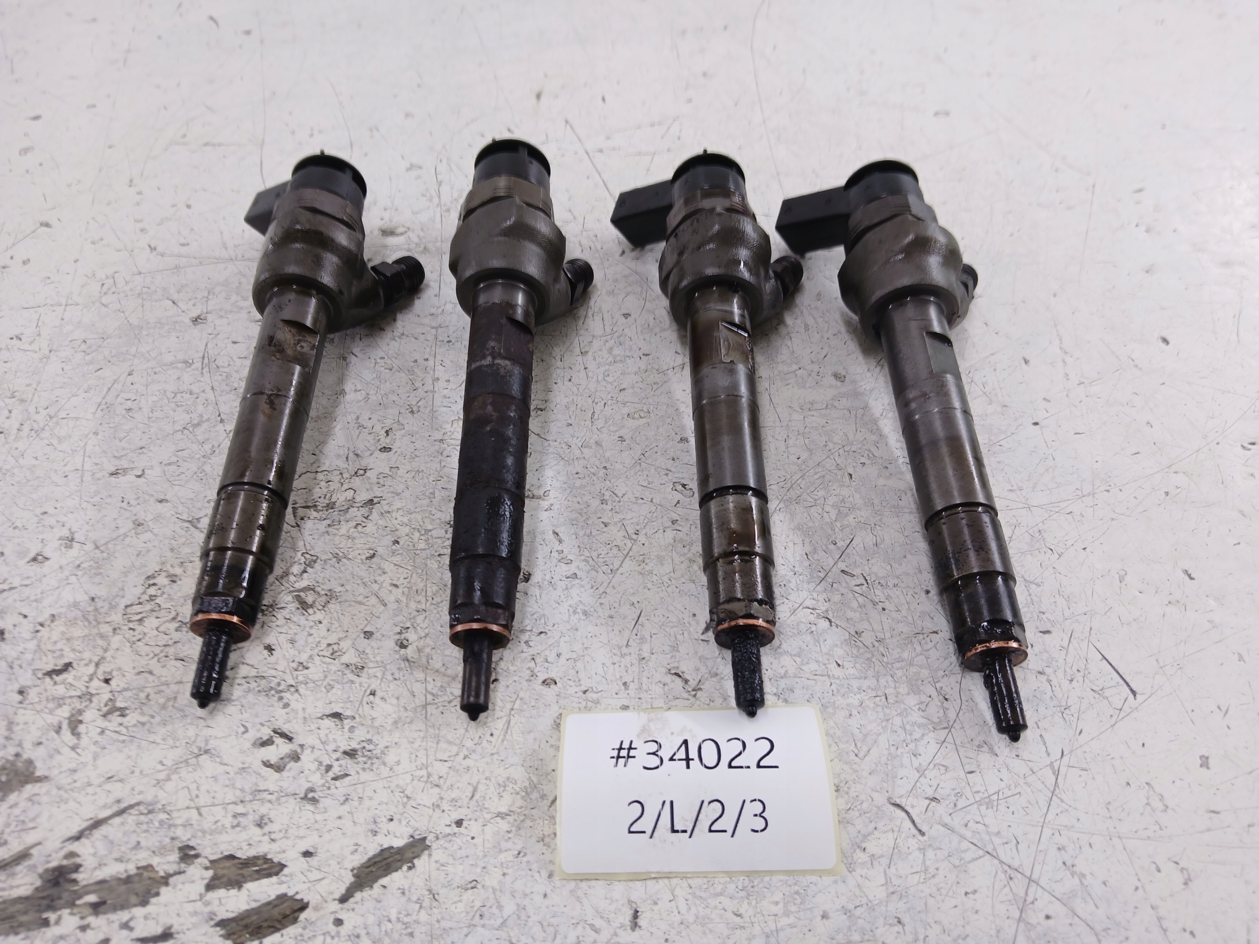 BMW E90 E91 E87 E84 2.0 D Injecteur 7798446