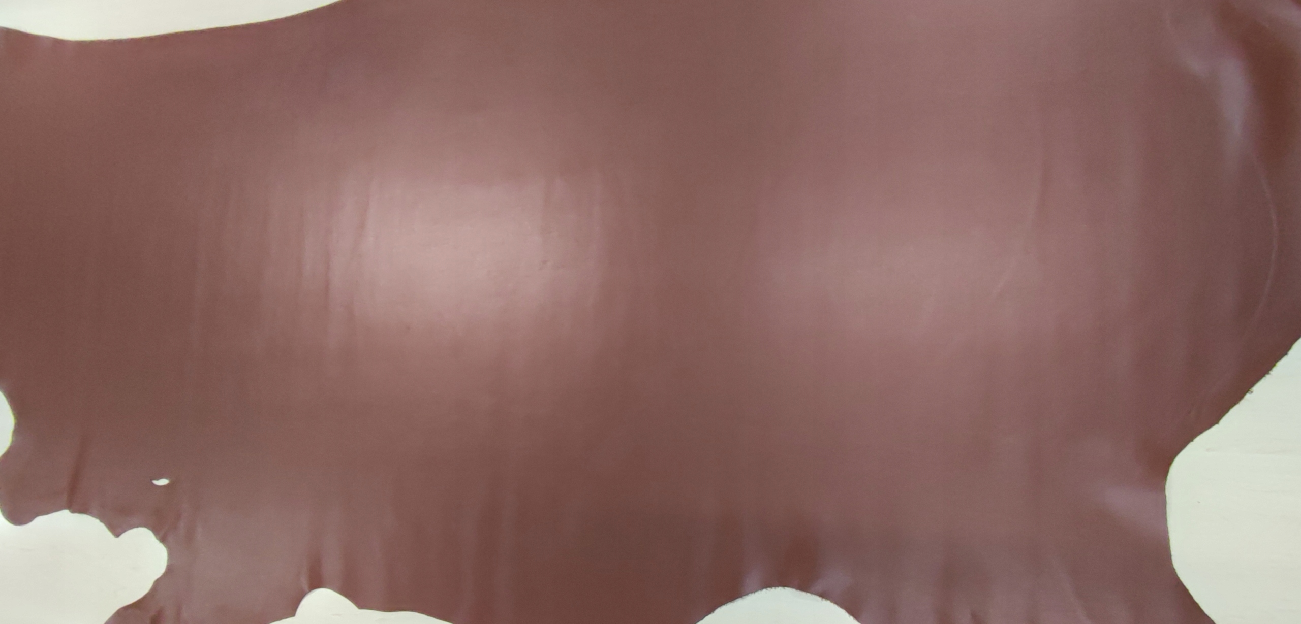 Přírodní hovězí kůže 2,41 m2 barva hnědá tloušťka 1,1 mm