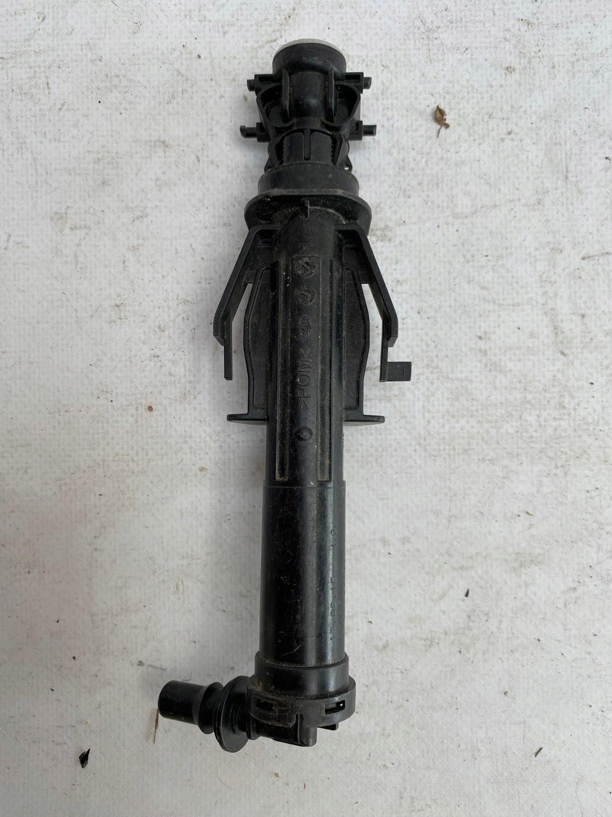 VW GOLF VII SPORTSVAN 13- washer left