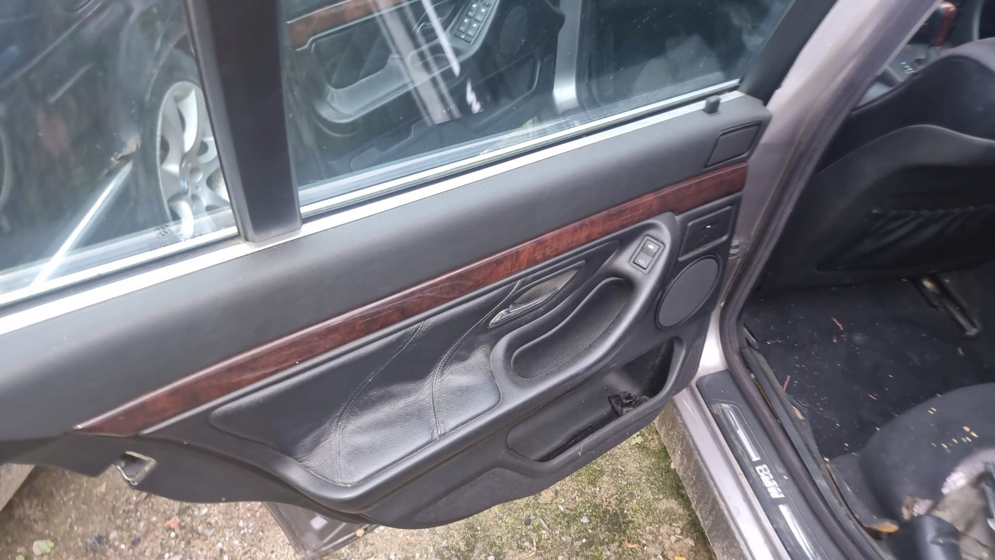 кресло кресла диван BMW E38 седан кожа черный