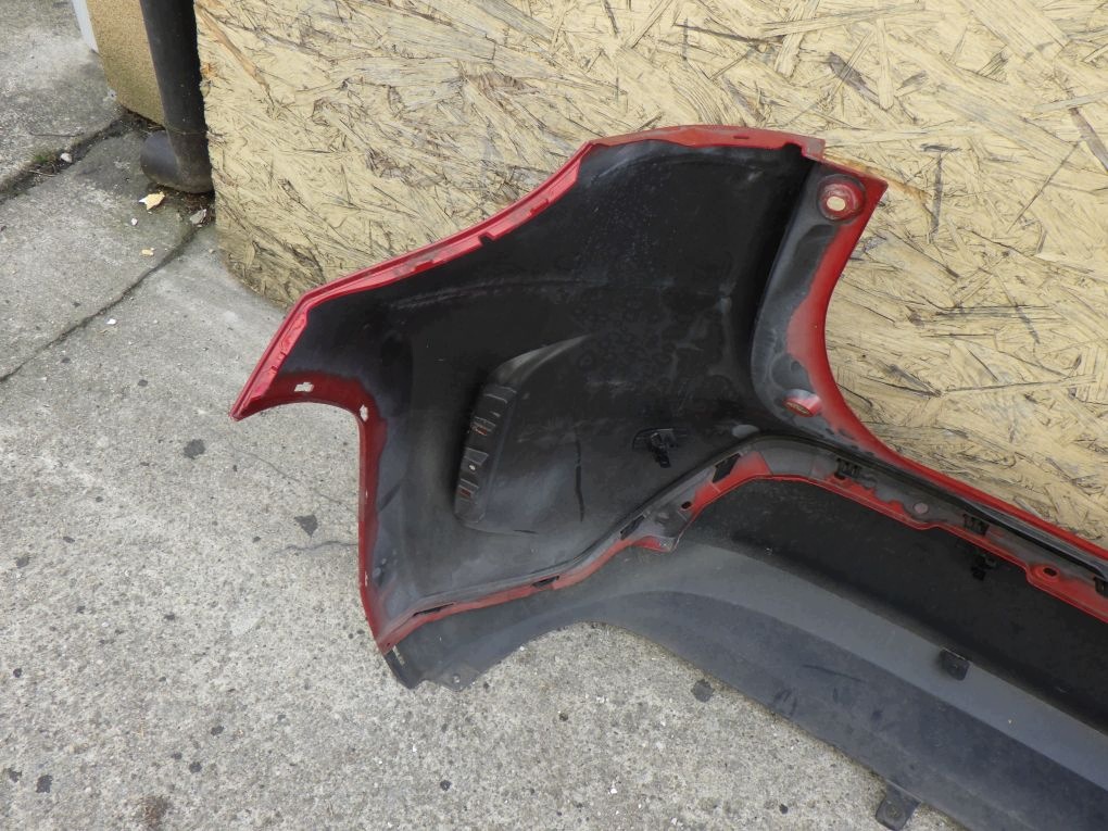 TOYOTA YARIS CROSS 20- bumper rear