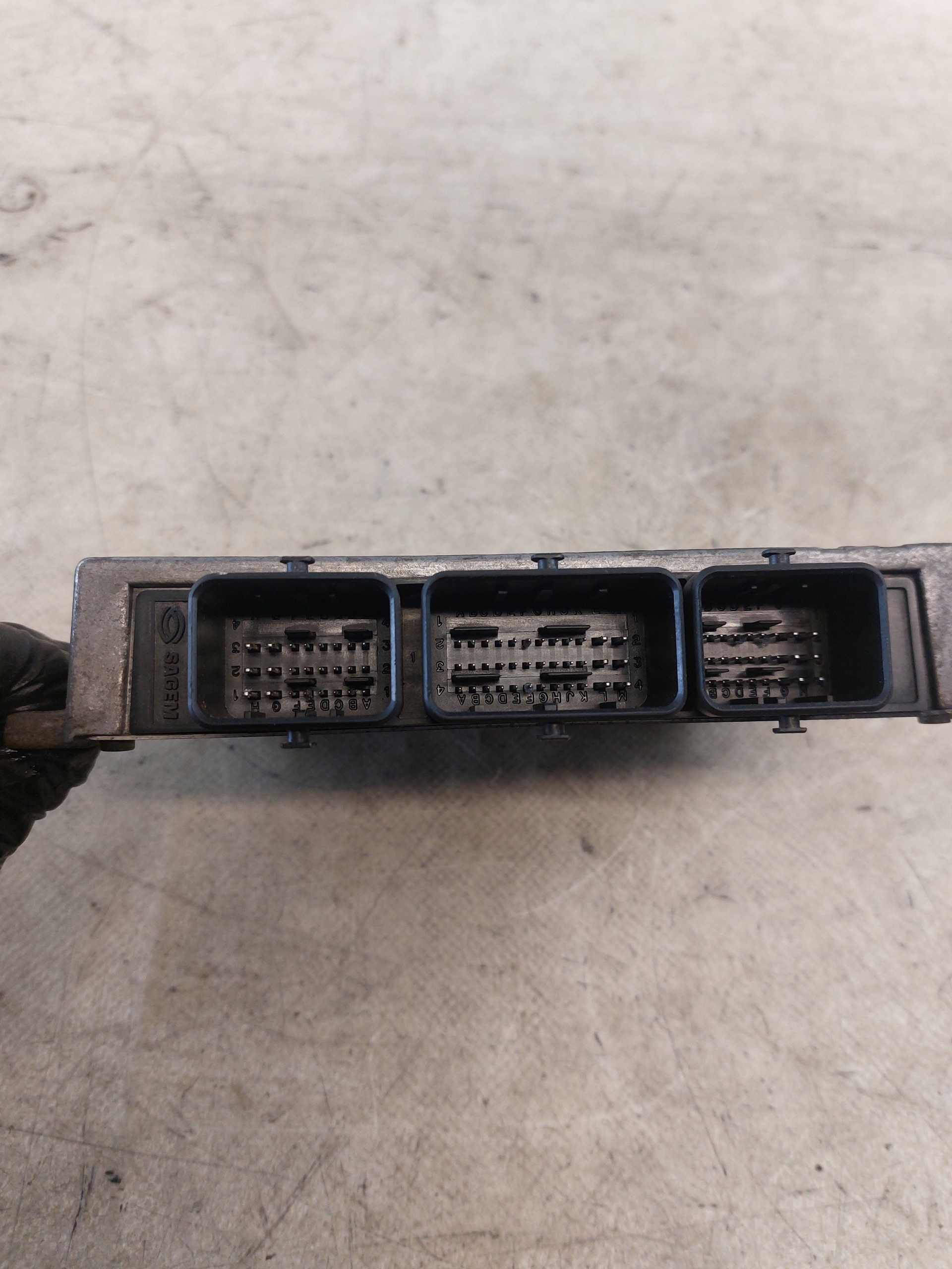 control unit of the engine RENAULT LAGUNA II 1.8 16V