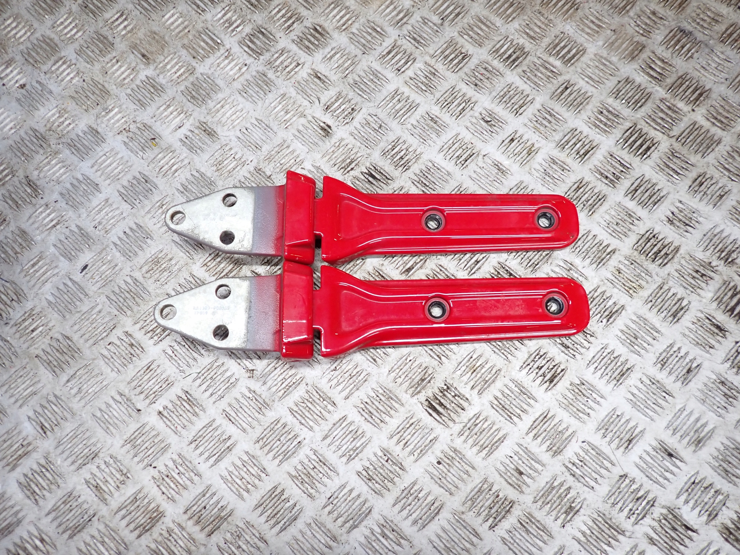 Петлі закрилків пари Jeep Wrangler JL 4D 2020