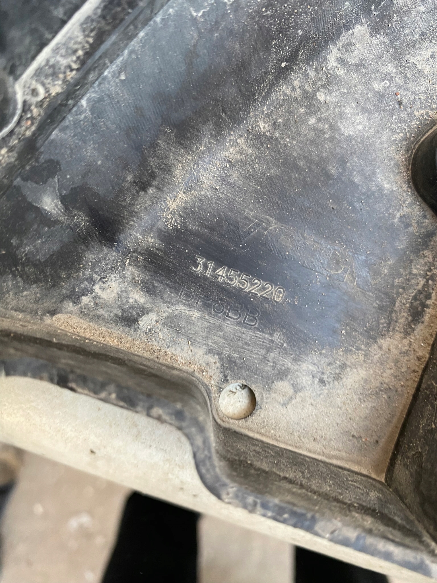 VOLVO V40 II 2 12-19 cover cover below bumper front front 31455220