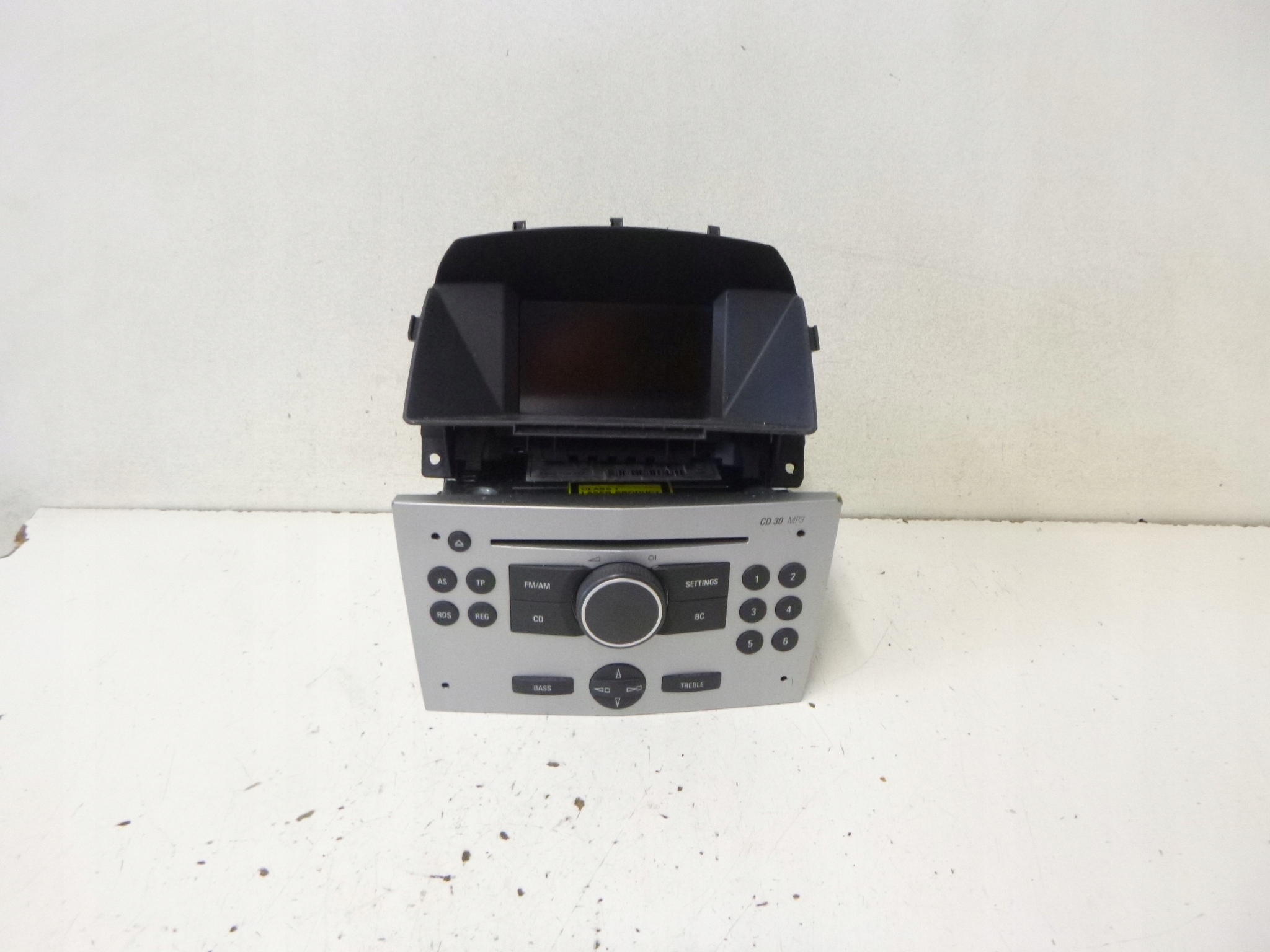 Radio CD30 + display Opel Zafira B 06r.