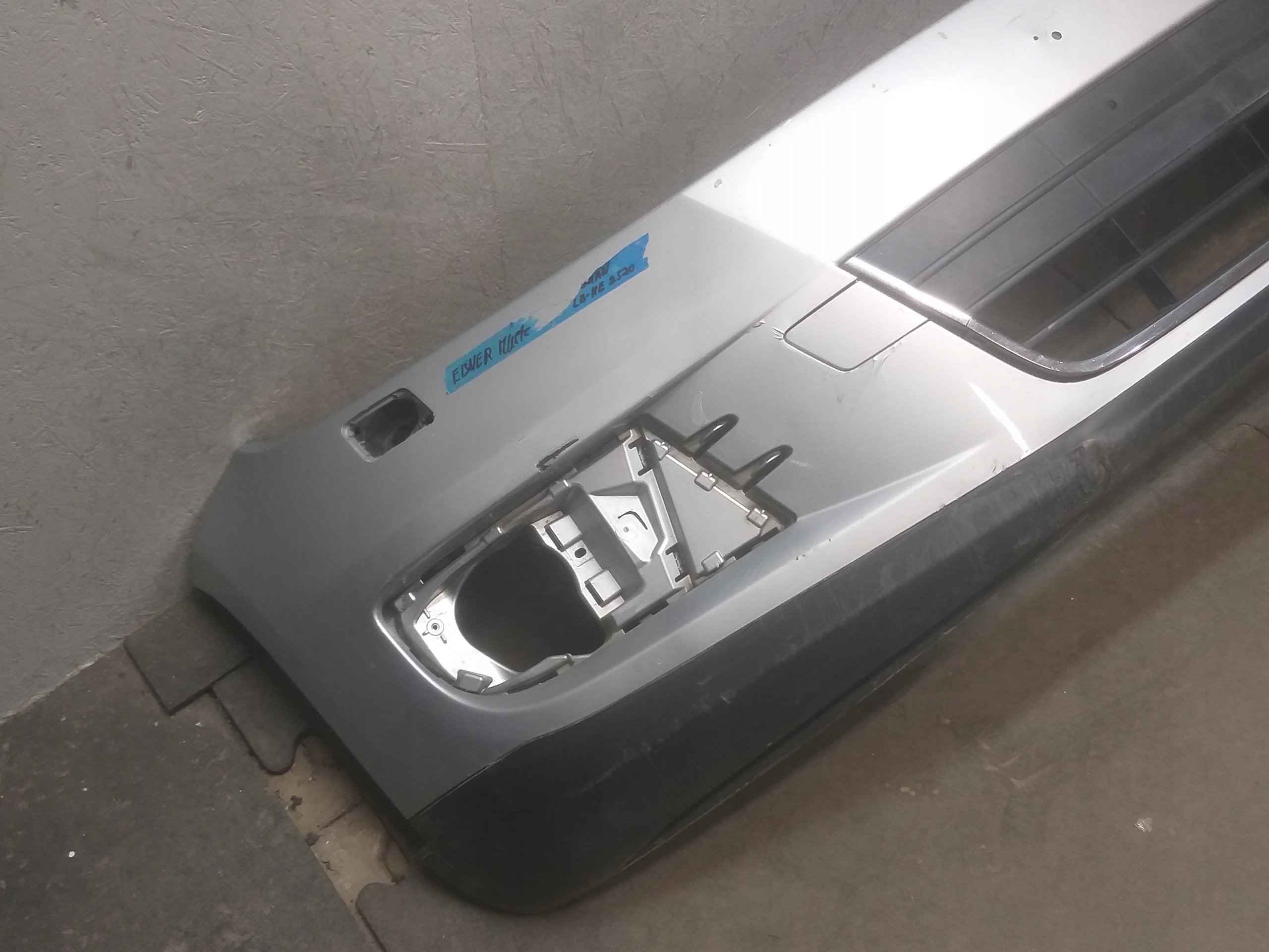 bumper front VW TIGUAN and 1 LIFT 10-14 5N0