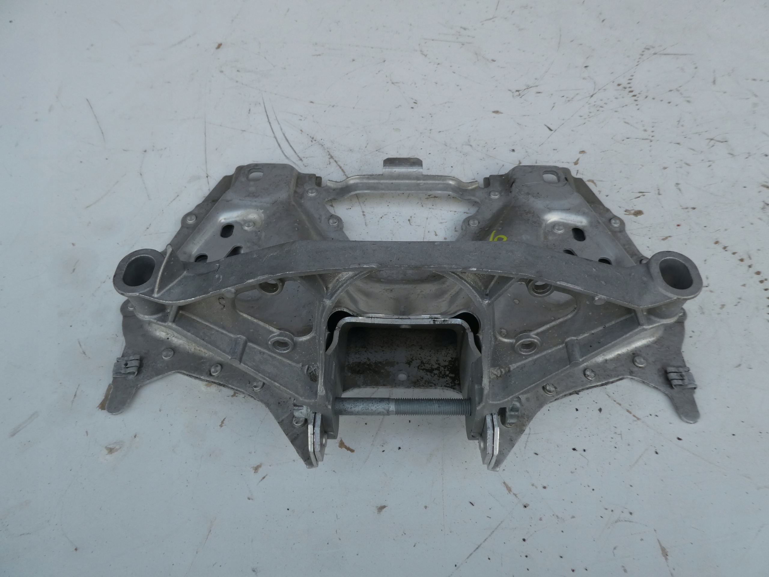 HALTER GETRIEBEHALTER PORSCHE 911 991 99137511403