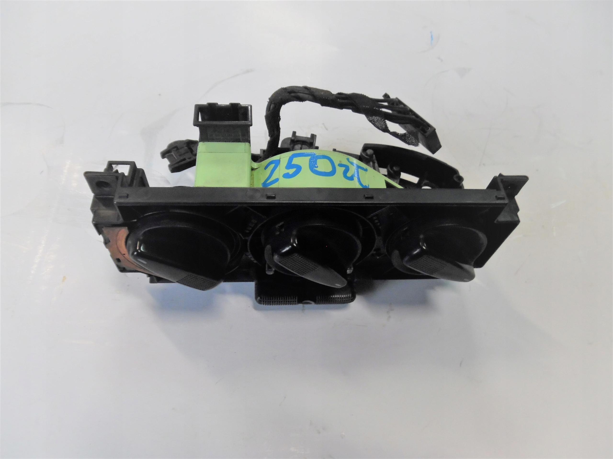 VW T4 96-99r PANEL control air conditioning devices DO cabs