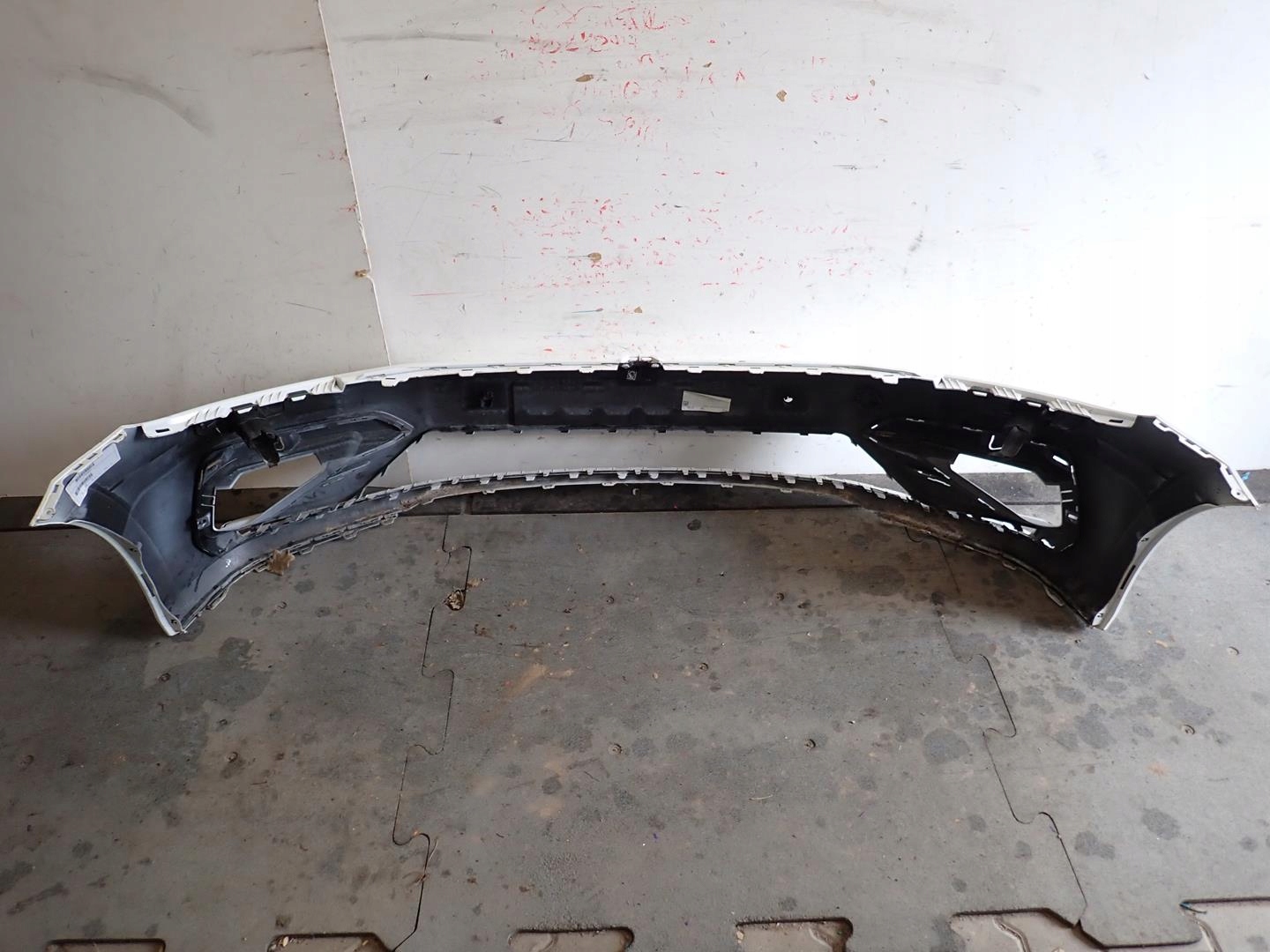 bumper front front VW TOURAN 2015- R-LINE 5TA807221M