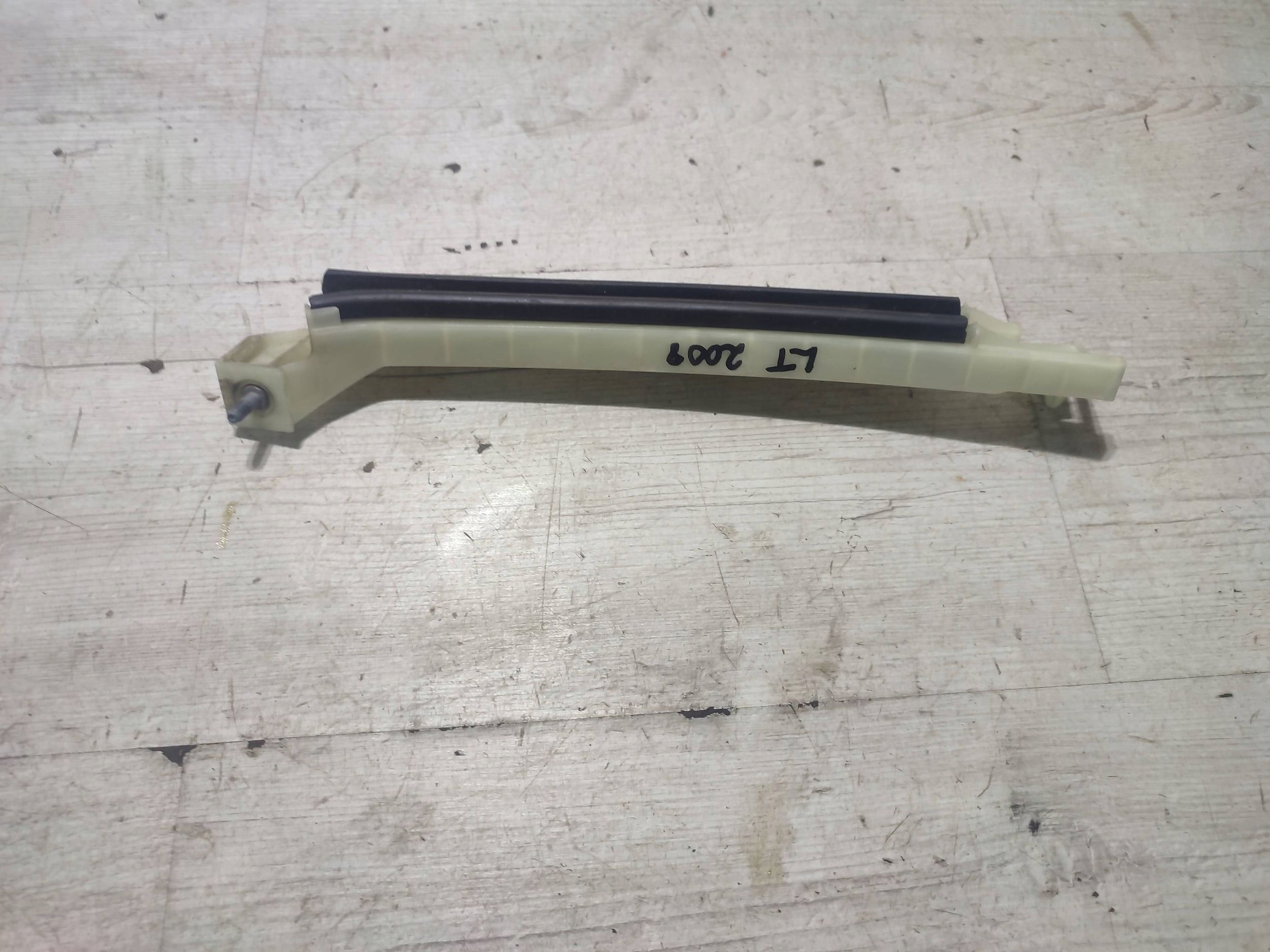 Peugeot 2008 II 2020 rear part side left moulding windows door tylnych