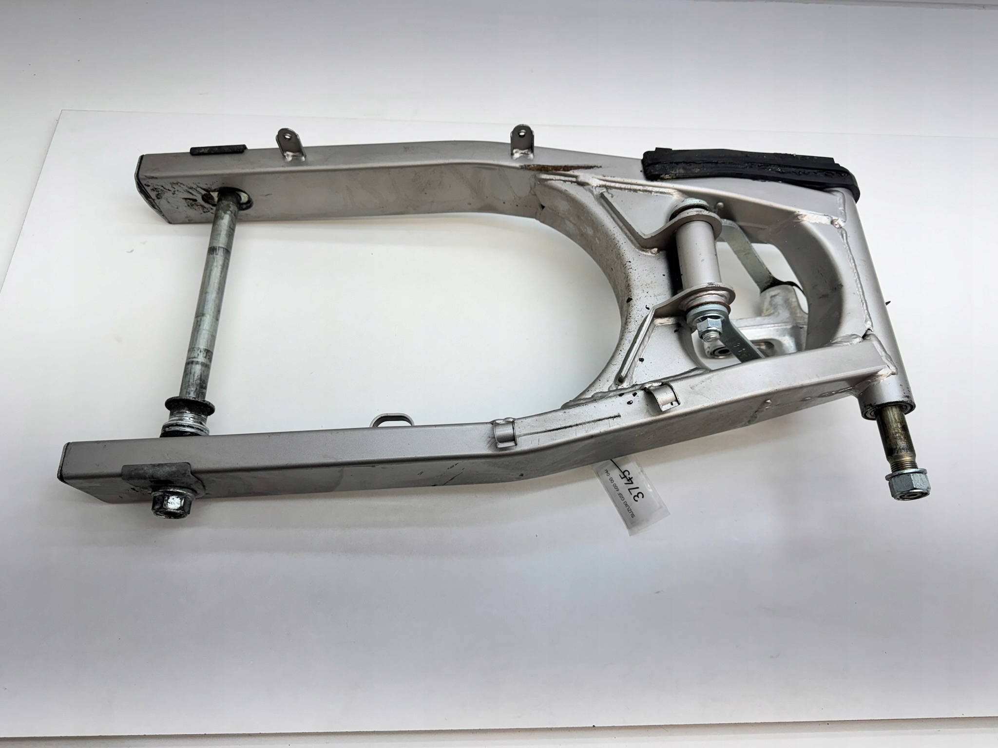 SUZUKI GSF 600 Bandit 00-04 WAHACZ MOCOWANIE