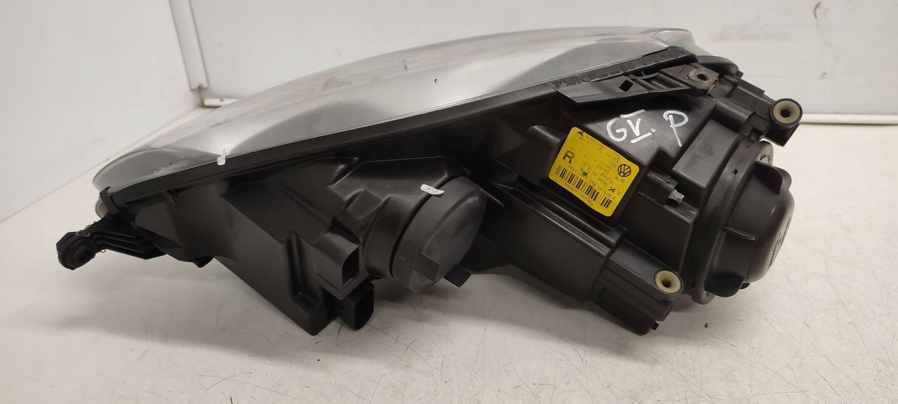 light front front right VW Golf V