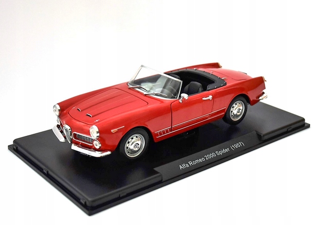 Alfa Romeo 2000 Spider 1:24 Auto Vintage
