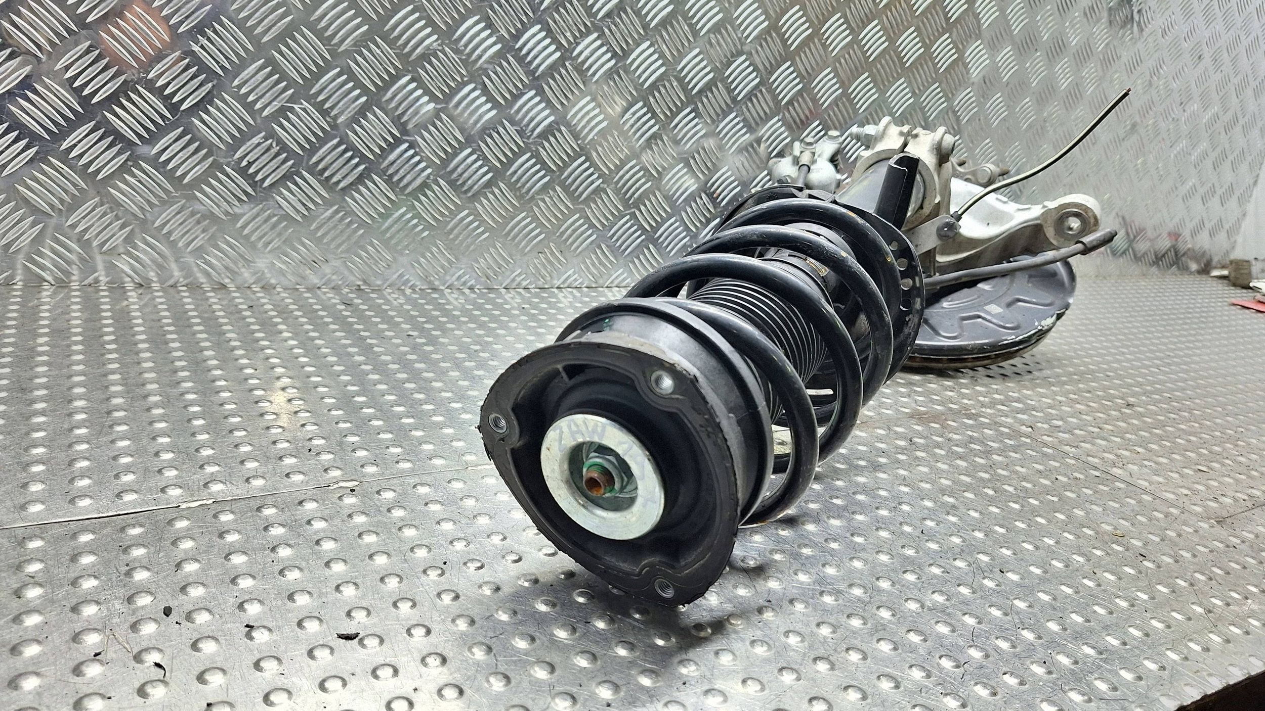 swing shock absorber left front 5Q0407257C 5Q0413031HS VW T-ROC 2GA