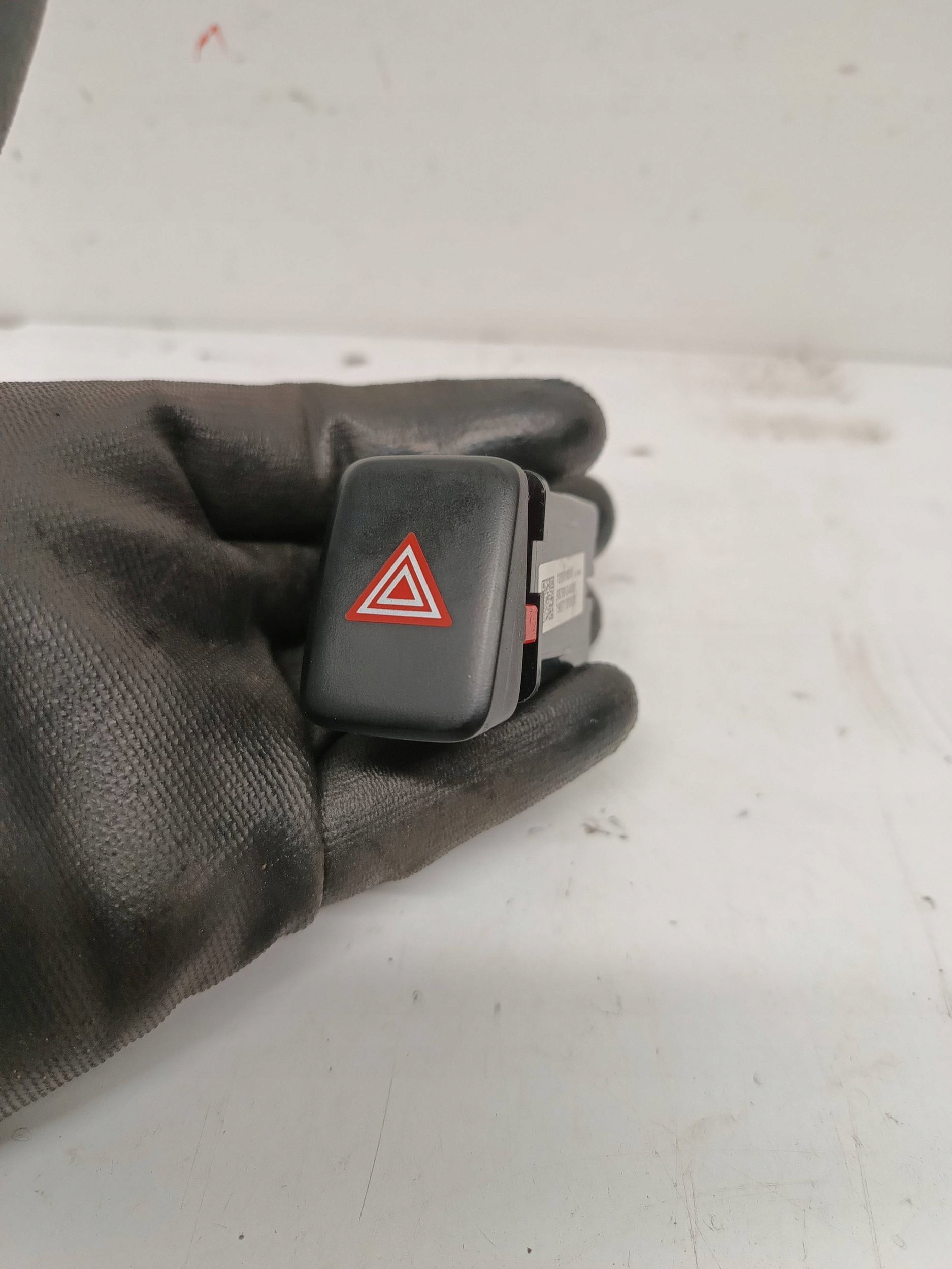 KIA OPTIMA IV Schalter des warnblickschalters 93790-D4000 2018R