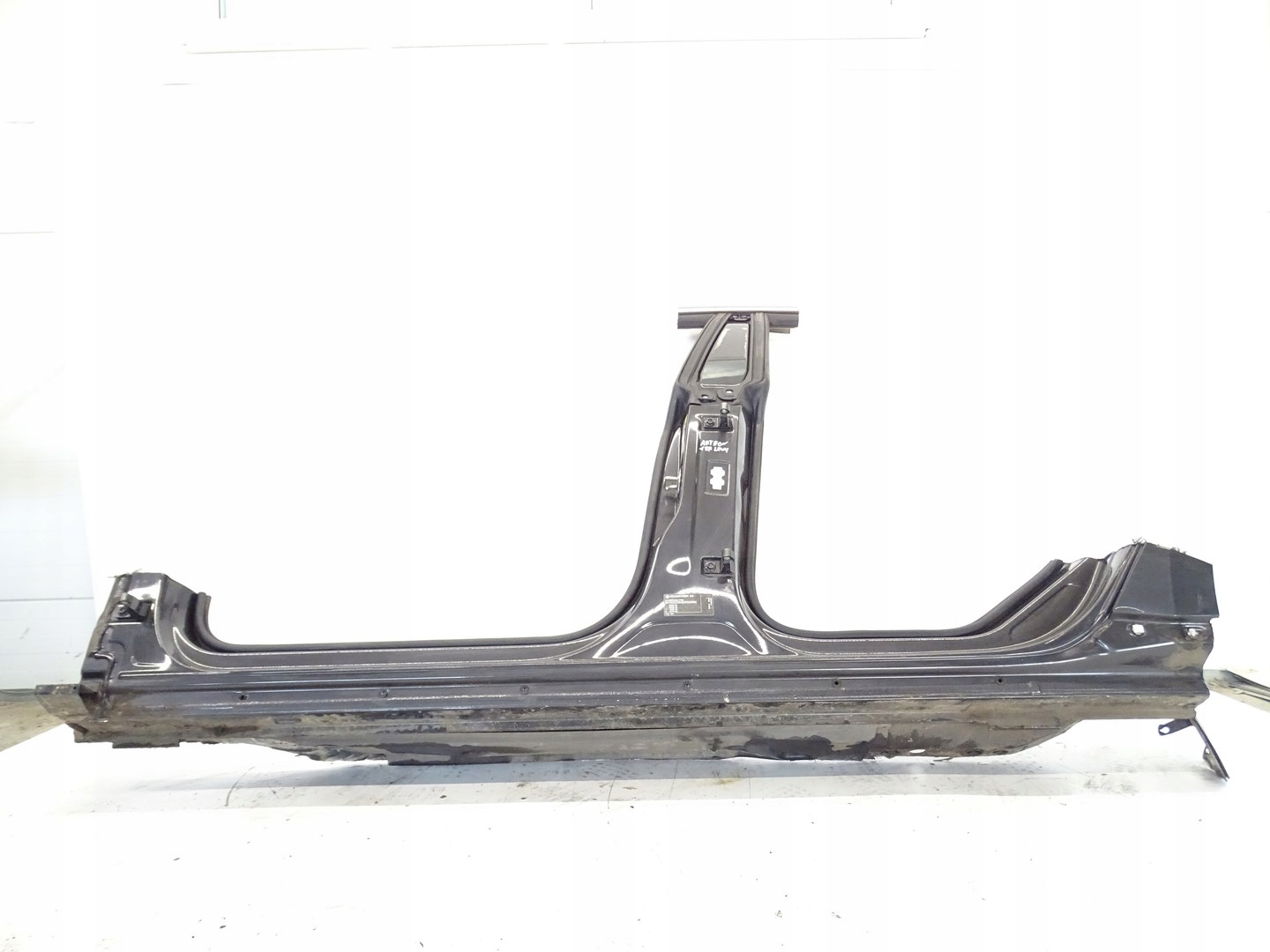 threshold front rear part left pillar B VW ARTEON 2019