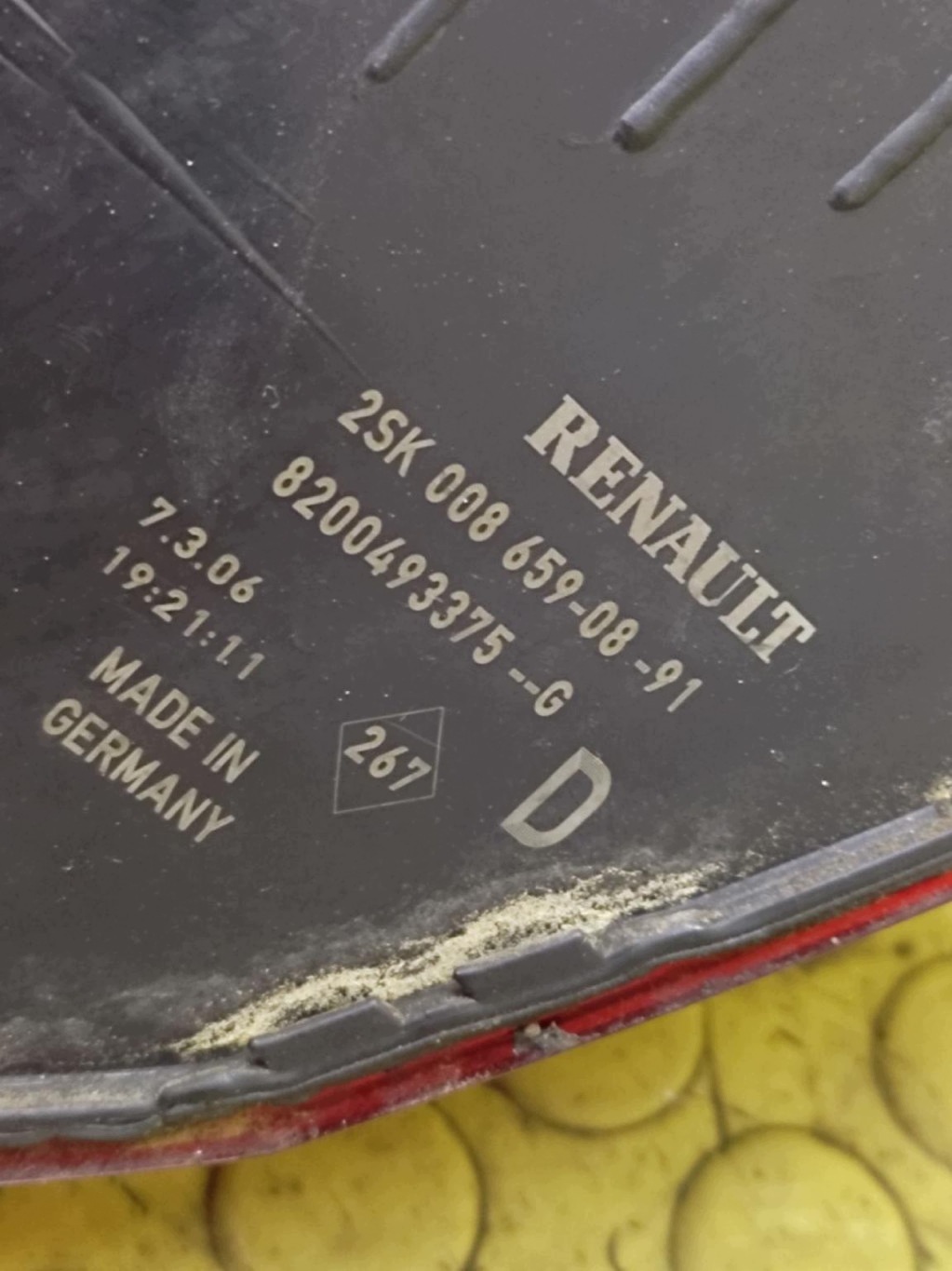 RENAULT SCENIC II light right rear part 8200493375G