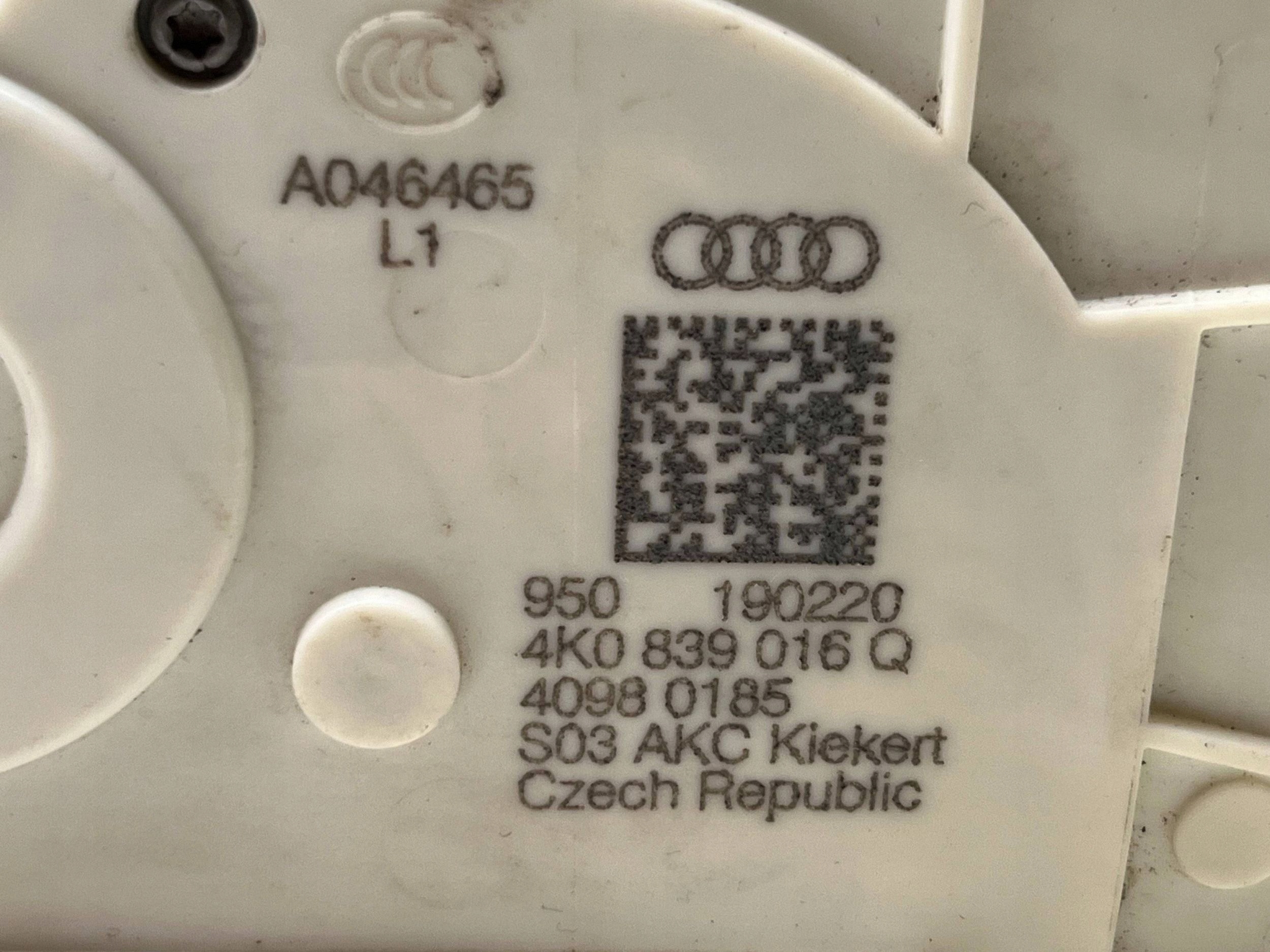 AUDI A6 C8 lock door right rear part 4K0839016Q @M