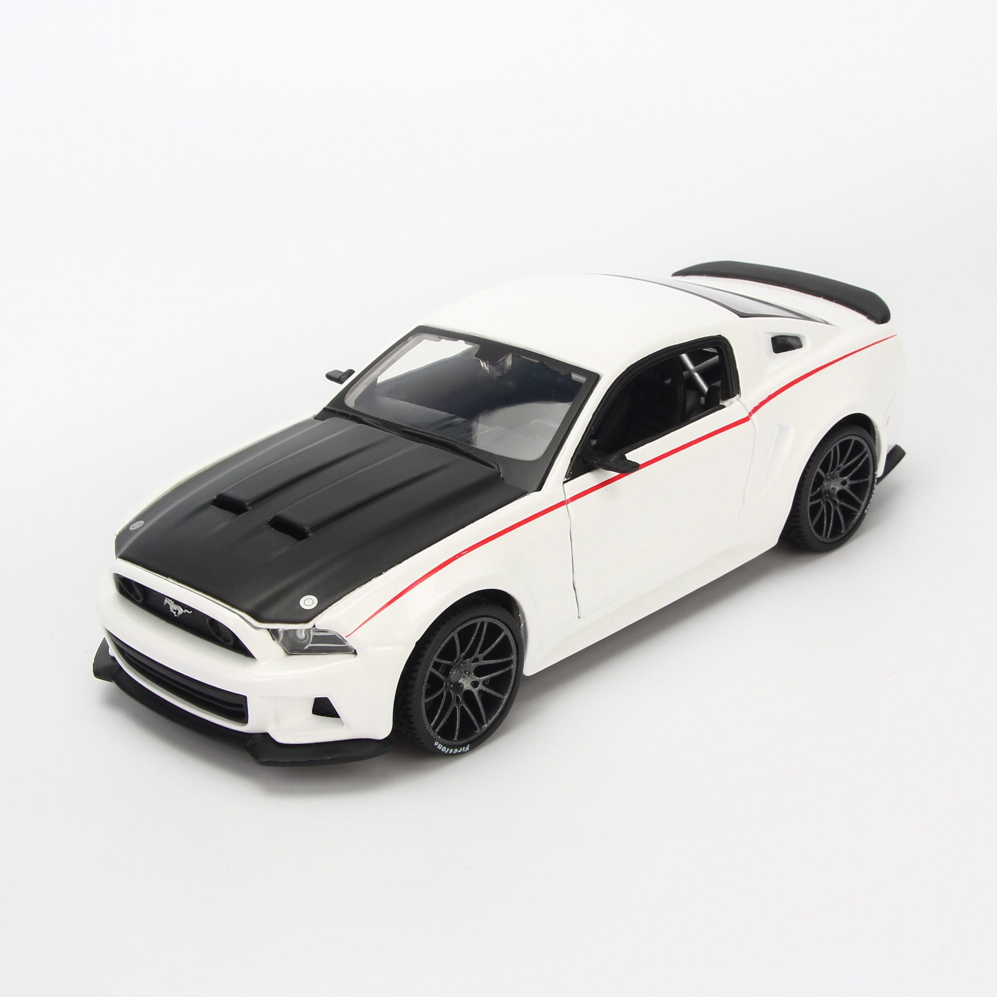 Ford Mustang Street Racer 2014 White Maisto 1:24 1/24 Model Auta 31506