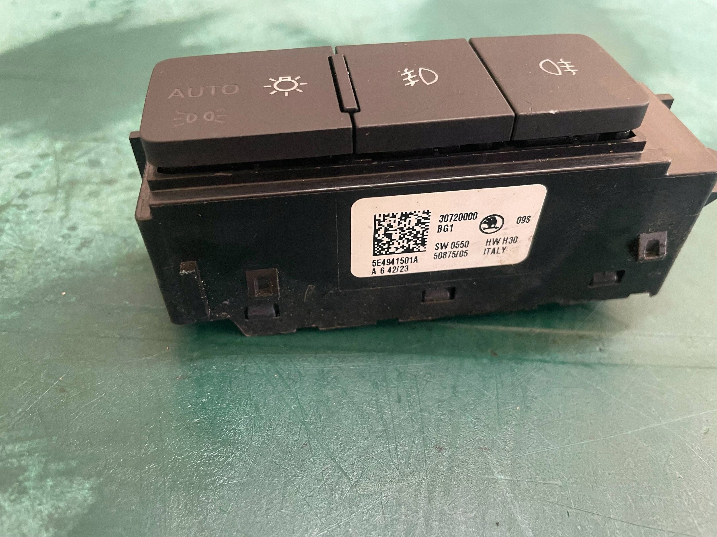 interruttore luci SKODA OCTAVIA MK4 5E4941501A @M