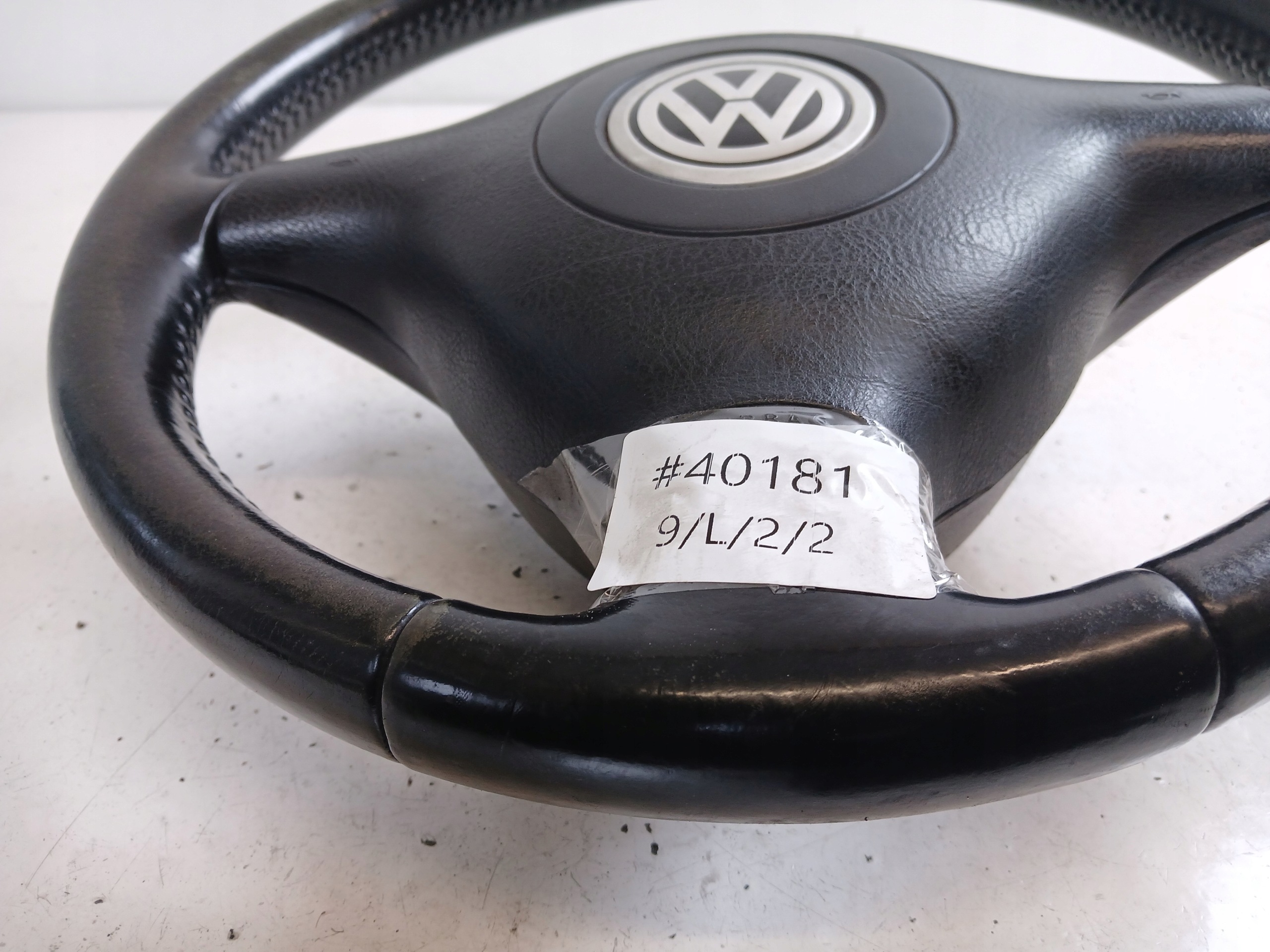 VW PASSAT B5 VW GOLF IV BORA steering wheel, leather leather DO trim