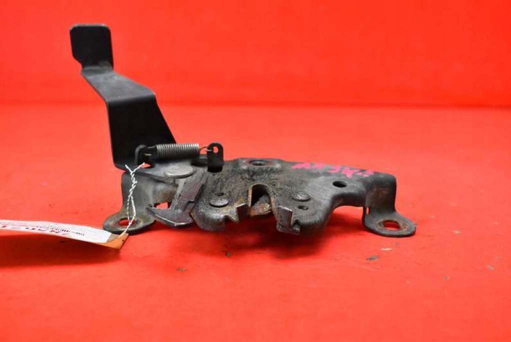 Serrure capot NISSAN MAXIMA A33 00-05