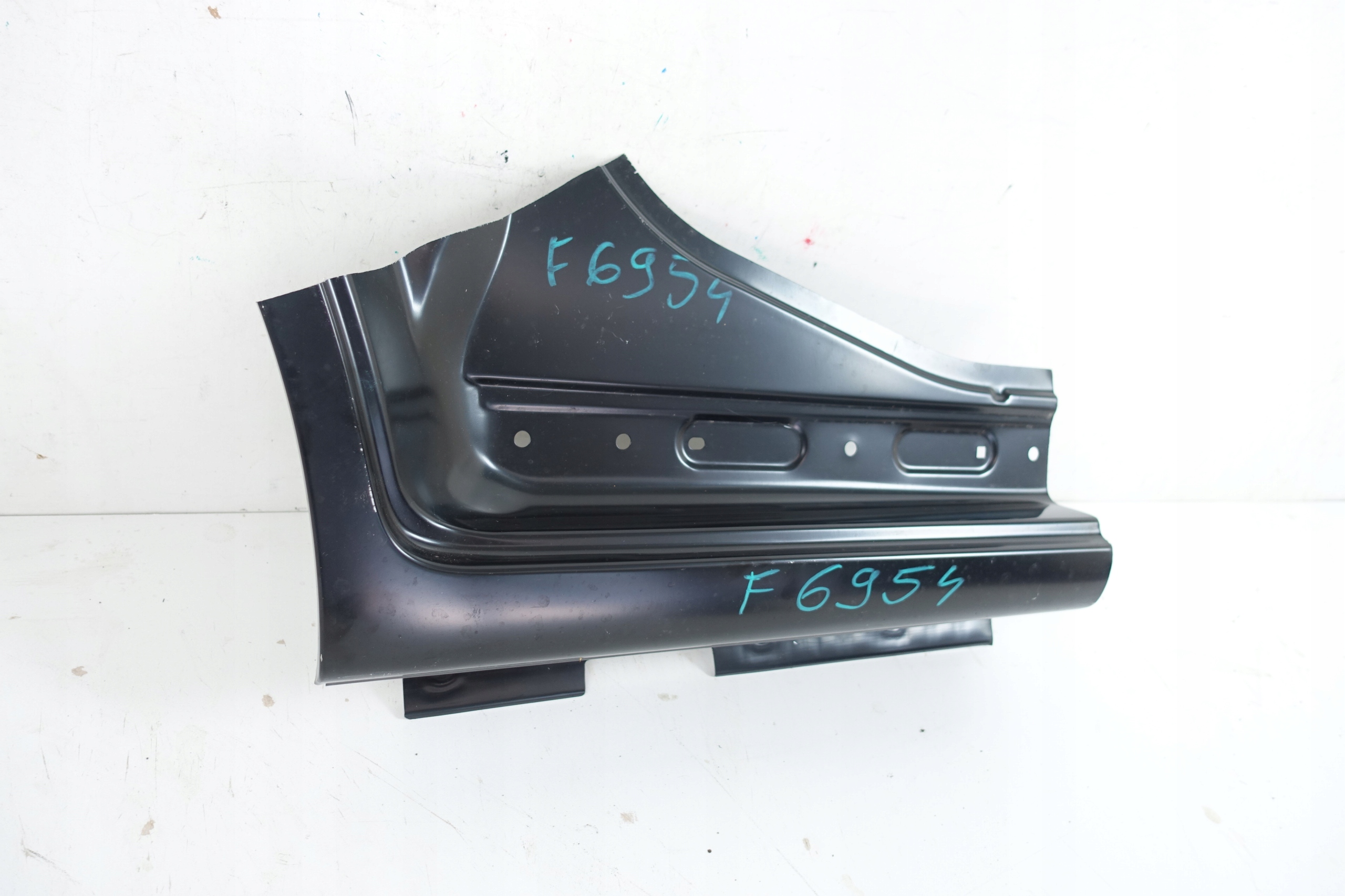 PEUGEOT PARTNER III 2018- side threshold right rear part
