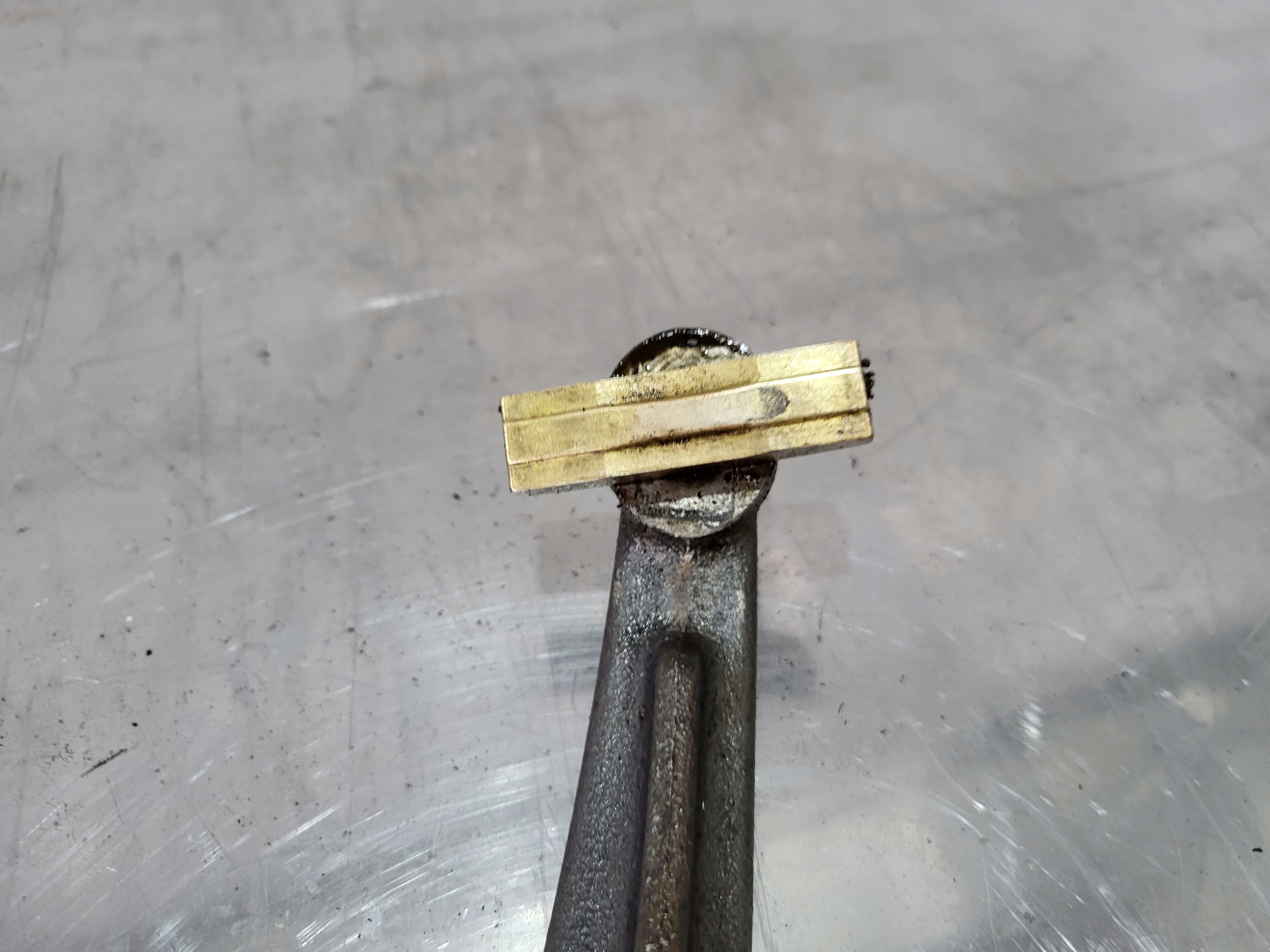 Widełki Przesuwka Skrzyni GRS925R Scania R 1479104 Producent części Scania OE