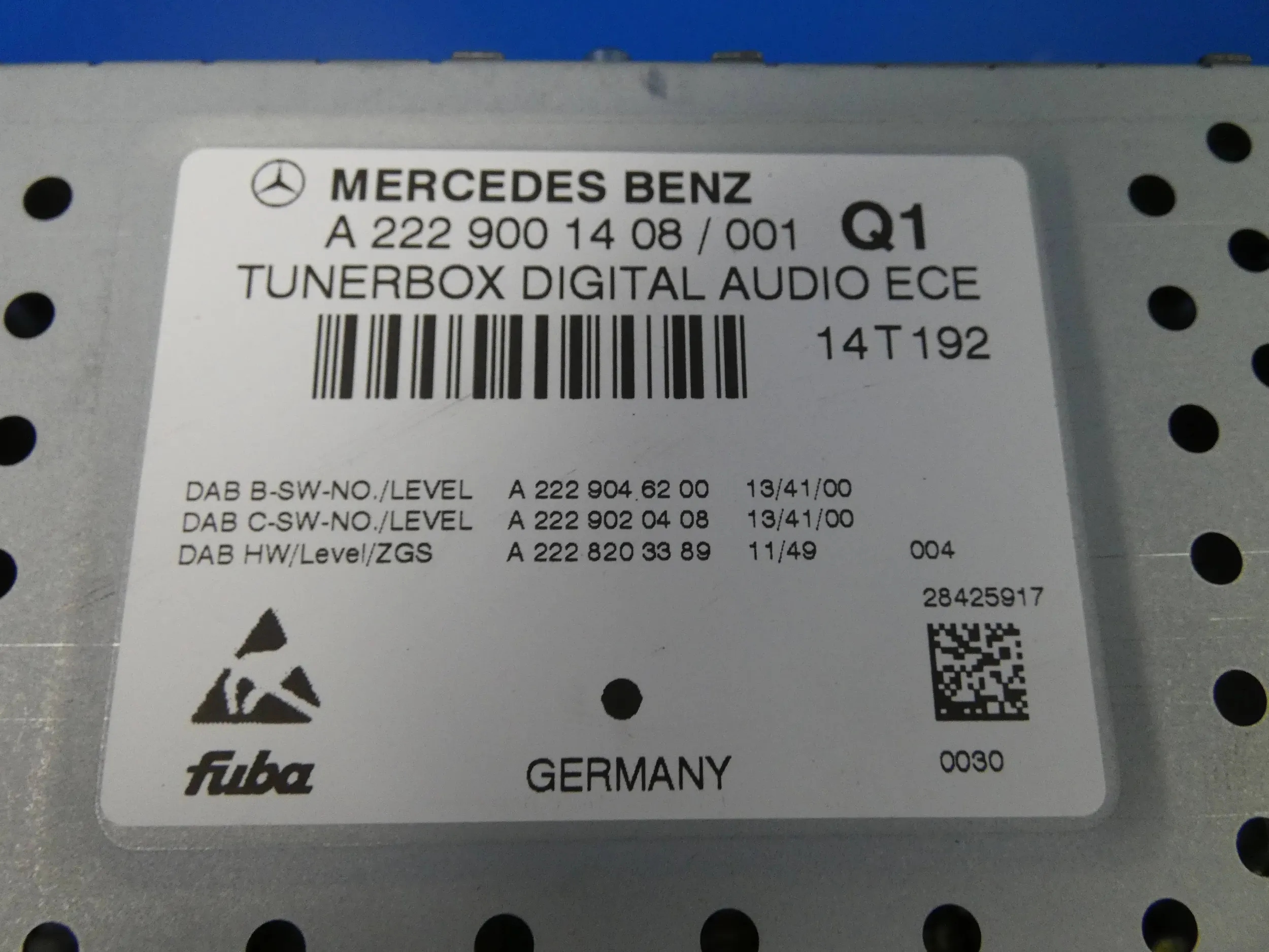 MERCEDES C KLASA W205 WZMACNIACZ TUNER BOX MODUŁ HIFI Marka inny