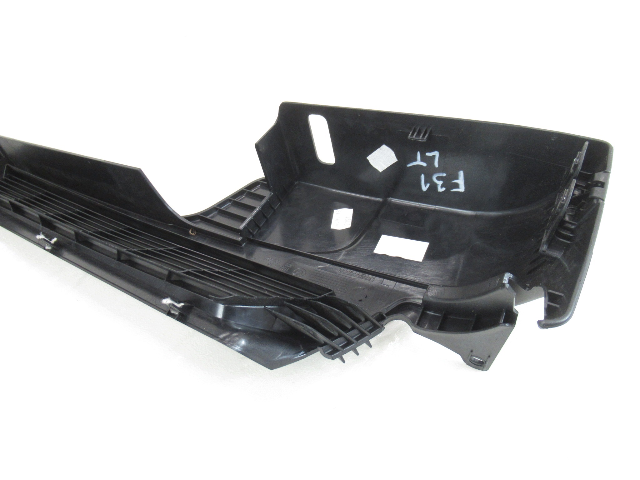 cover boot left left rear part bracket rolety BMW F31 KOMBI